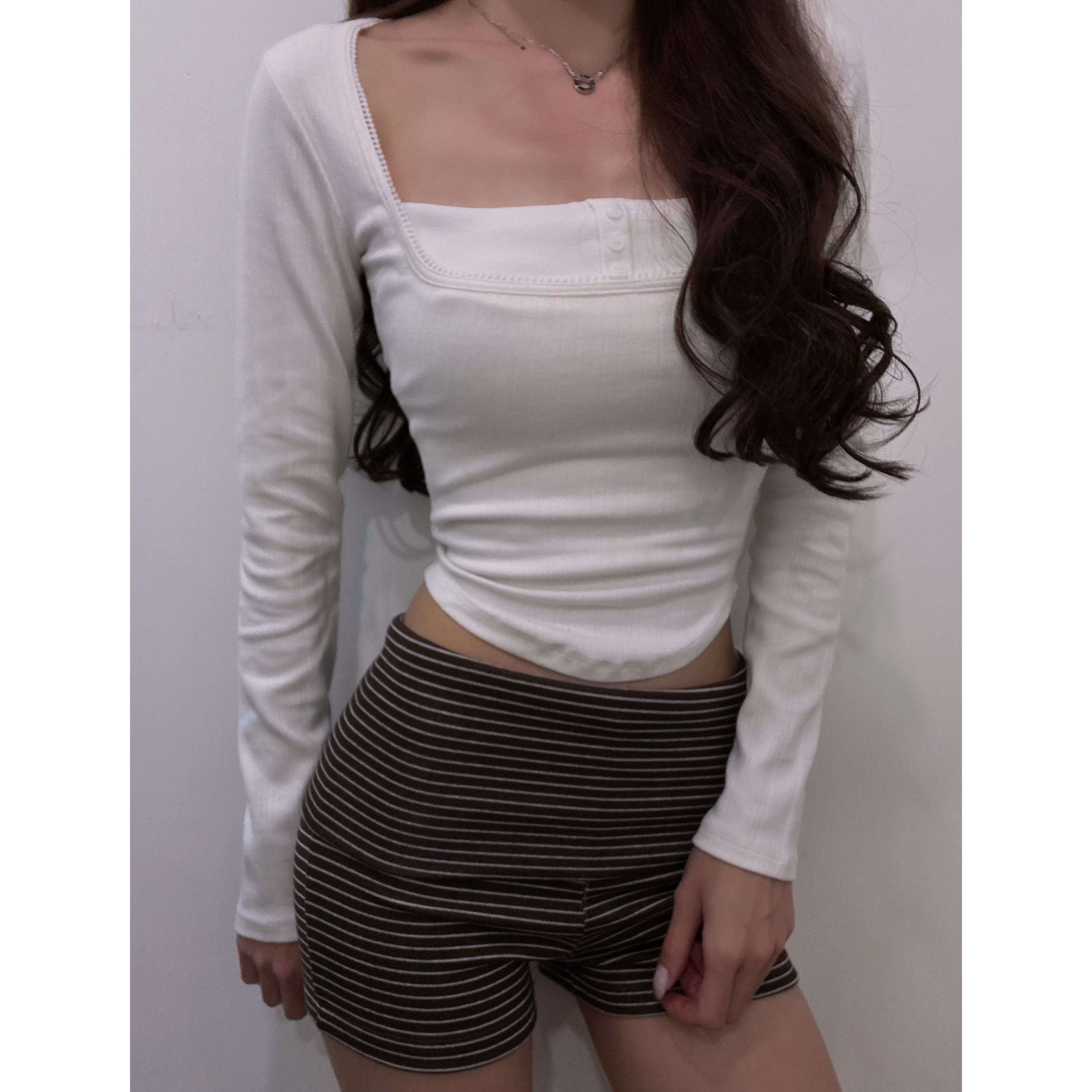 新品價11月1截單🧸2610M《STRIPED SHORTS》
