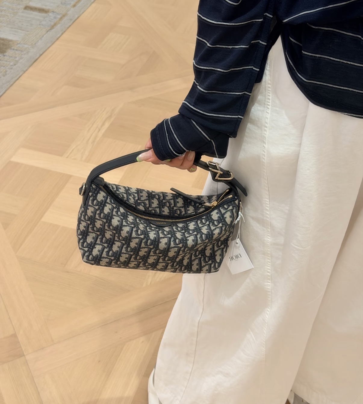 😍接單🍒 26年新款 Dior small 飯盒包有埋肩帶了 Size 22x13x9.5 cm
