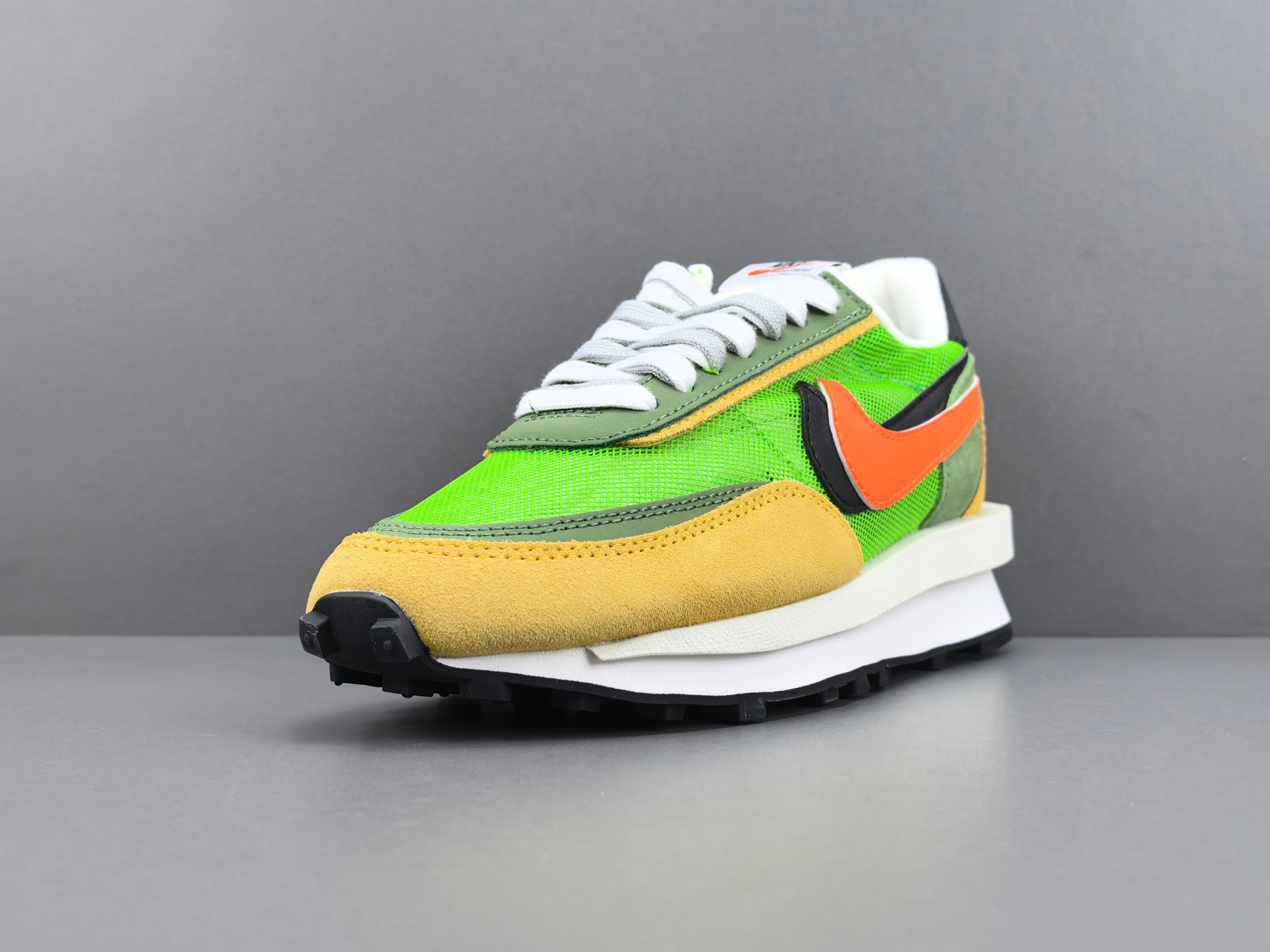 Nike LDWaffle sacai Green Gusto BV0073-300
