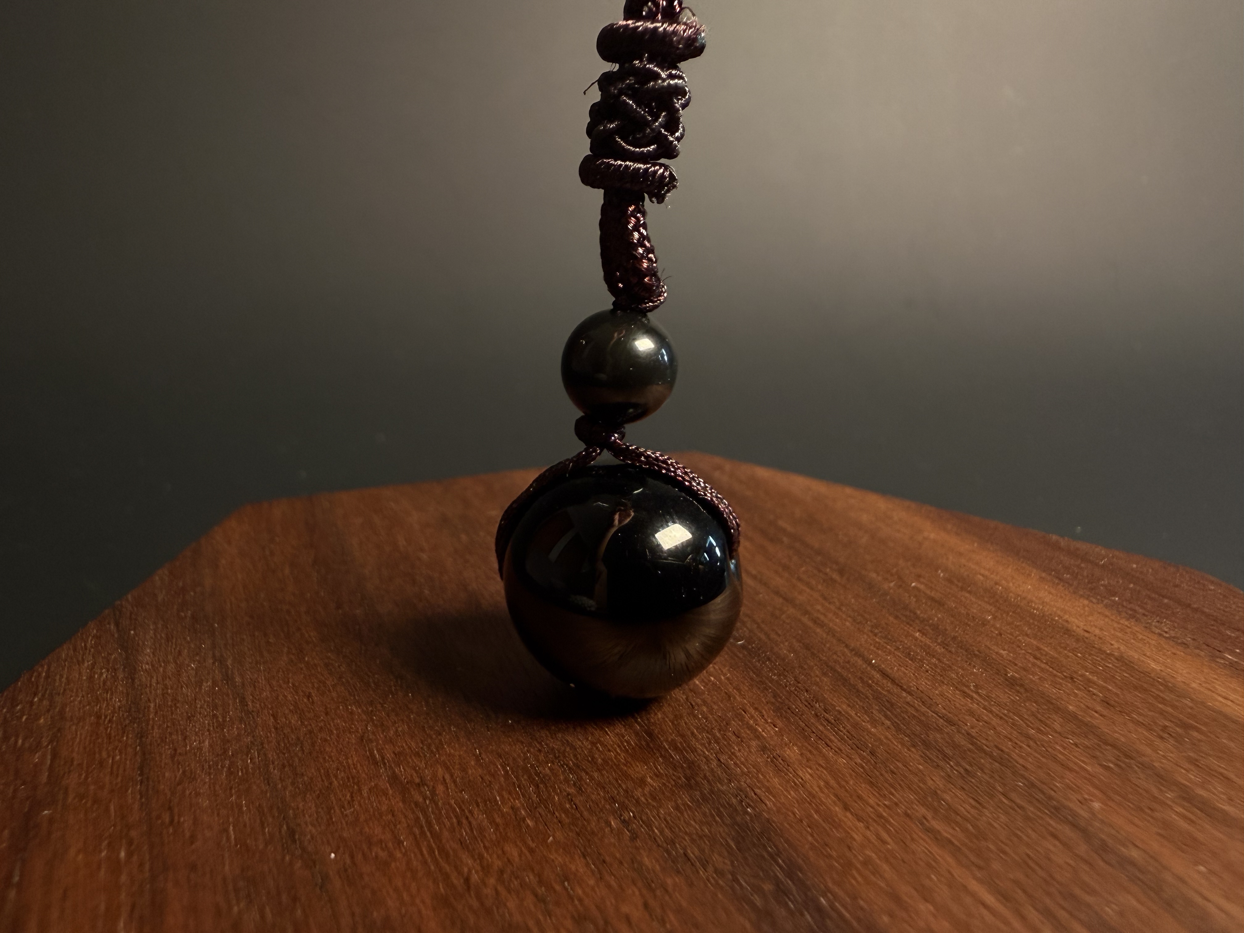 黑曜圓珠吊咀頸繩 （頸圍66cm；吊咀直徑17.6mm)
