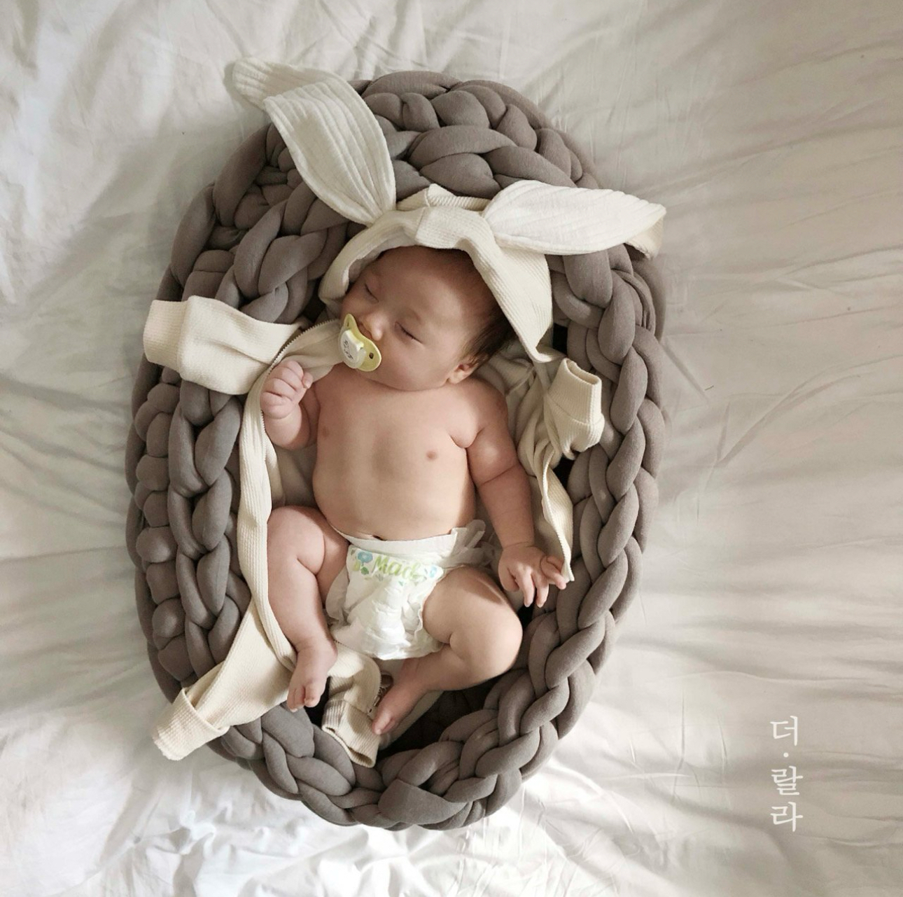 🌸預訂 韓國直送🌸🇰🇷THELALA三色小兔造型連帽拉鍊長袖連身服