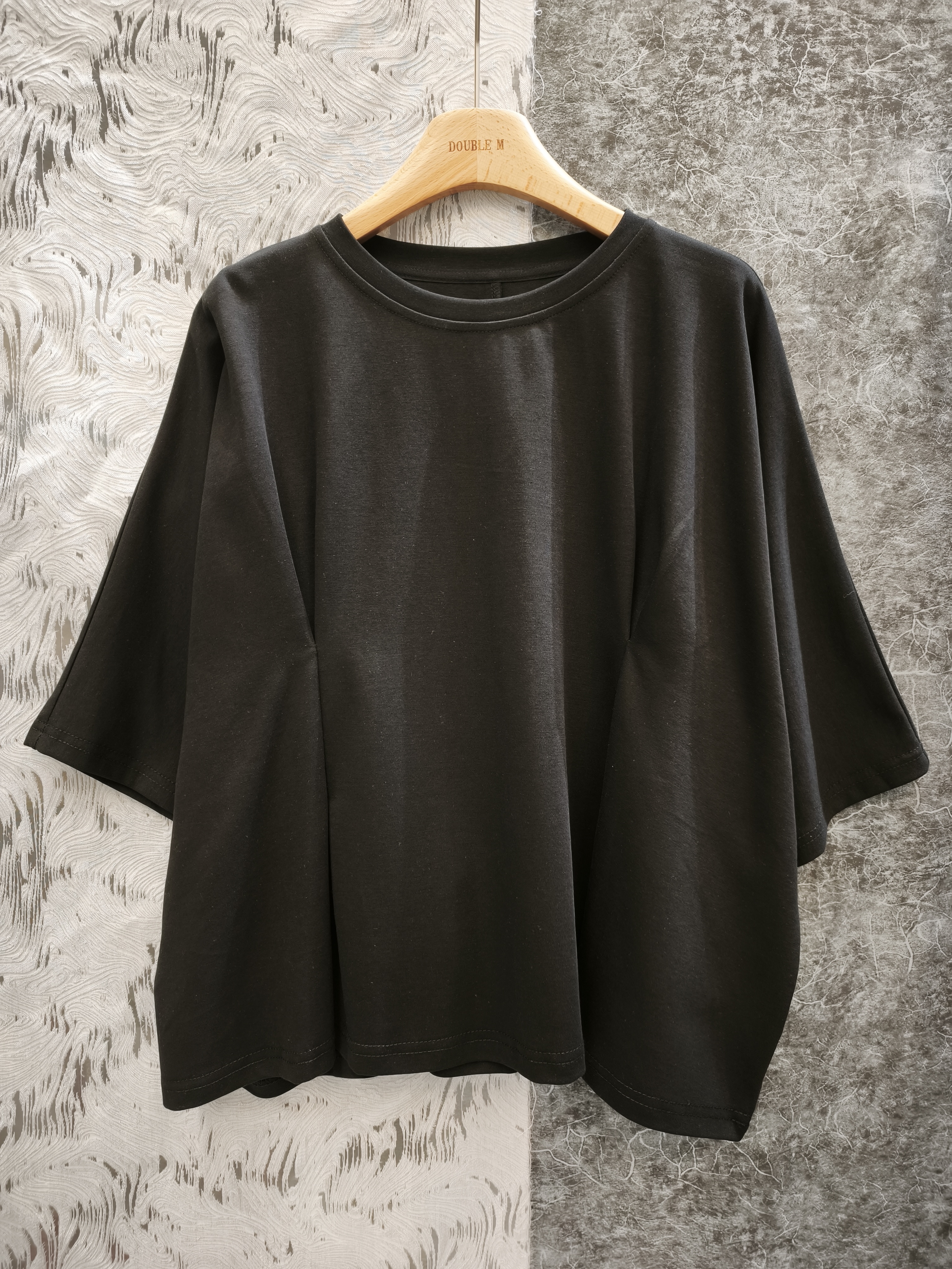 前褶設計寬鬆Tee