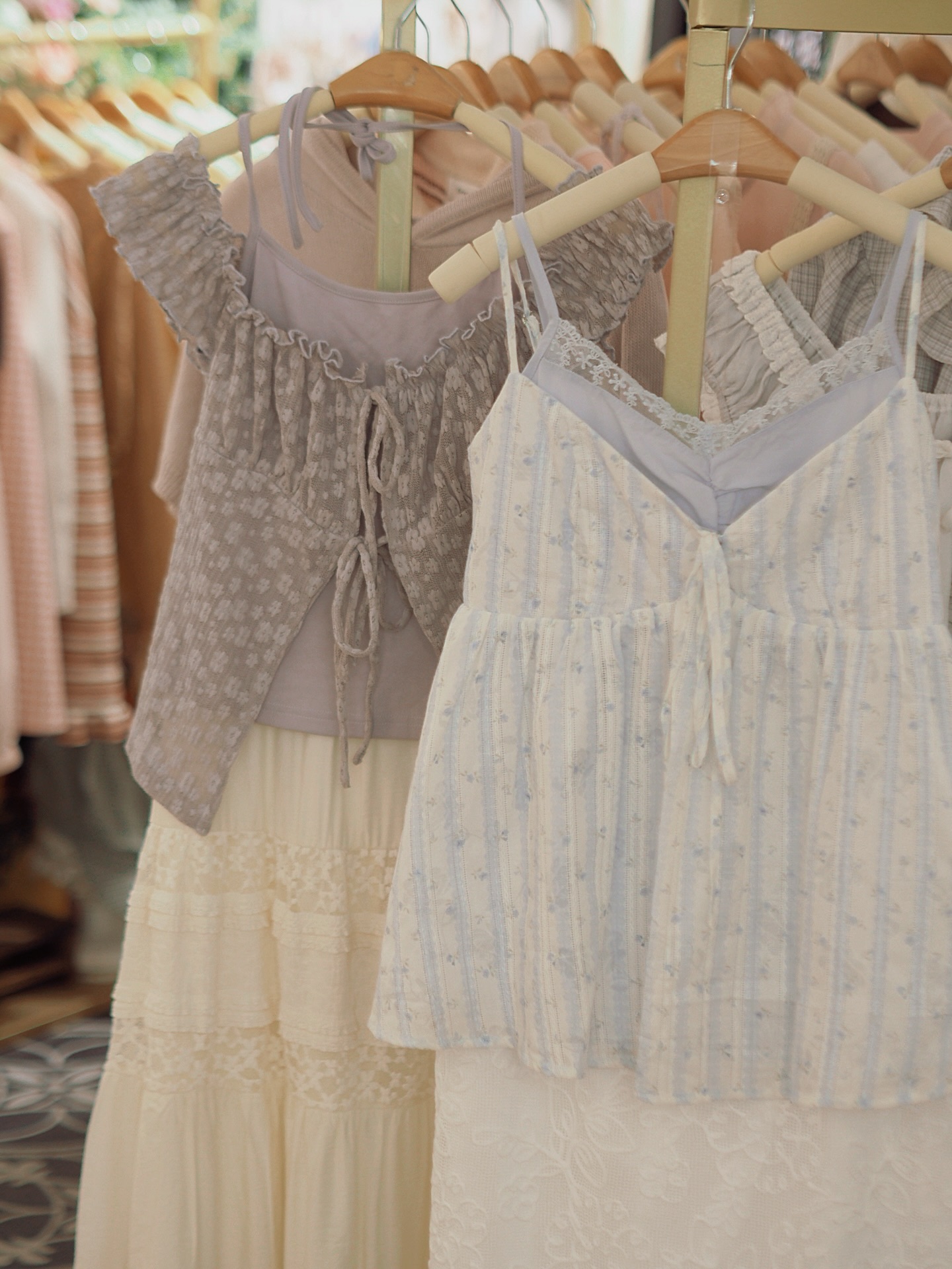 假兩件藍色吊帶背心