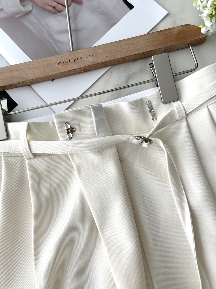 Asymmetric Wrap-Line Slacks (Ivory)