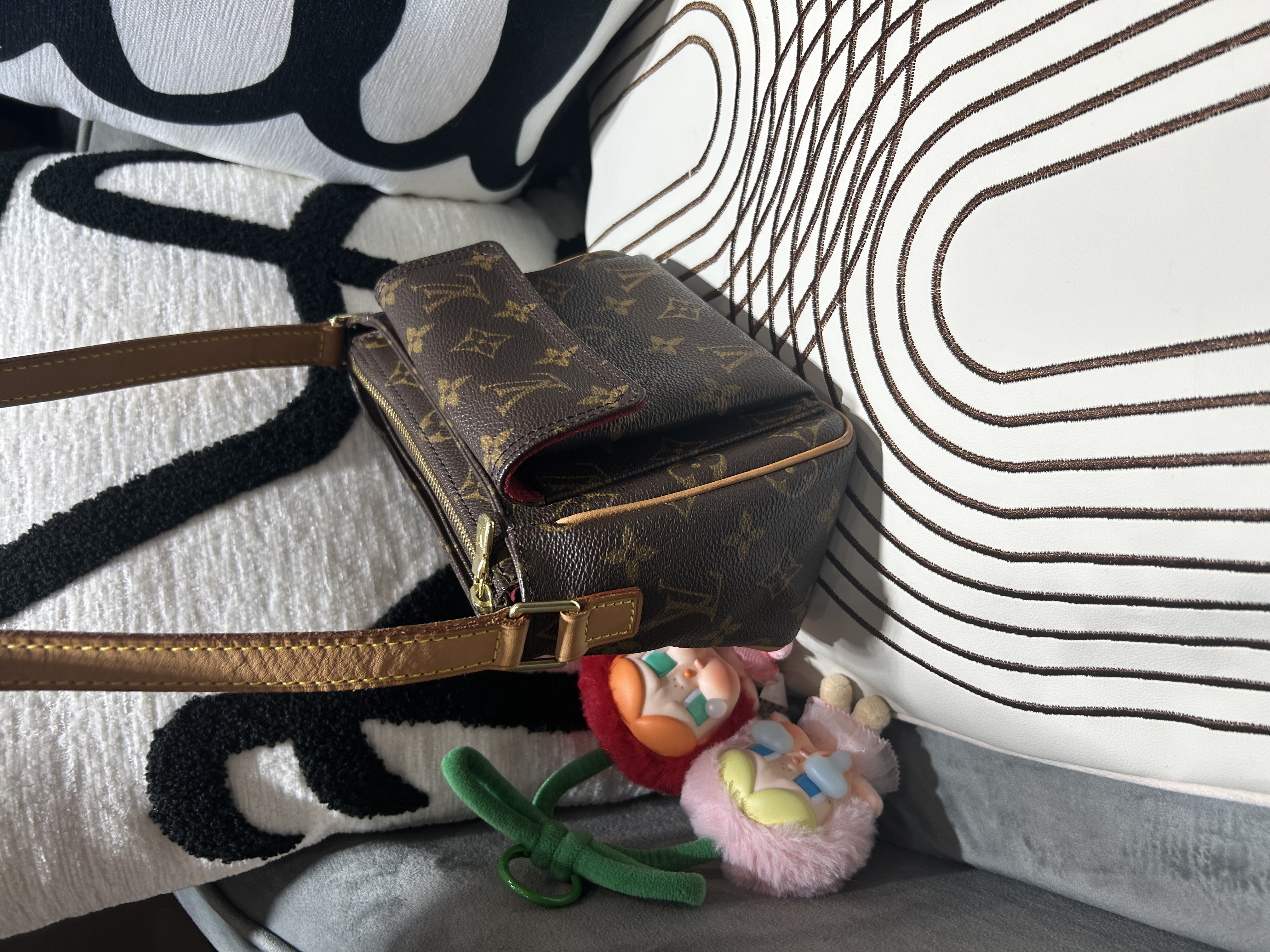 LV Cite PM Monogram 100%Authentic, 90%New ✅Dust bag