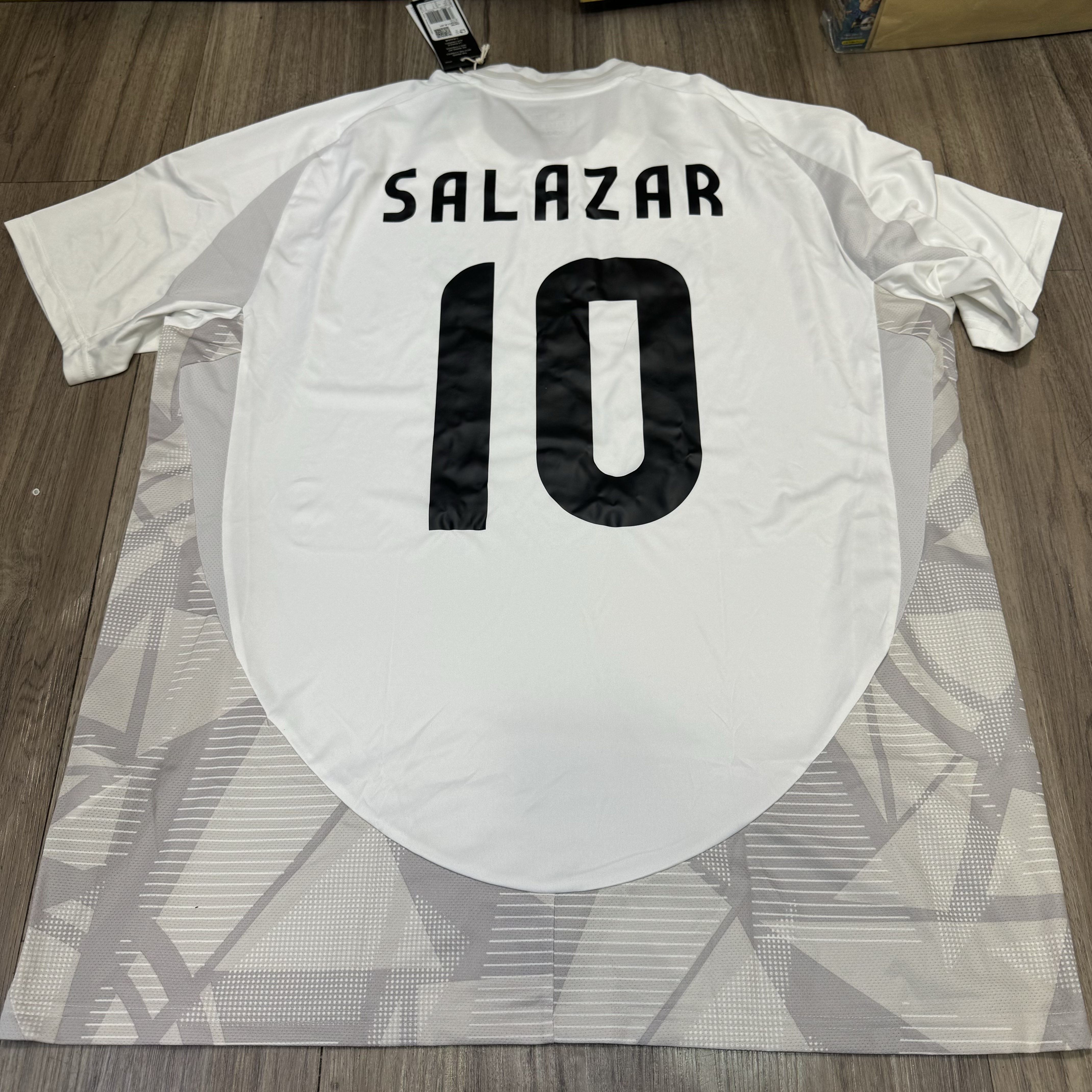 港會 Hong Kong football club 24/25 away shirt #10 Salazar (Bnwt)