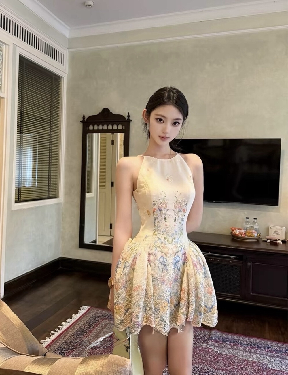 爱丽丝梦境 挂脖女夏设计感印花度假风连衣裙 Floral Halter Neck Mini Dress