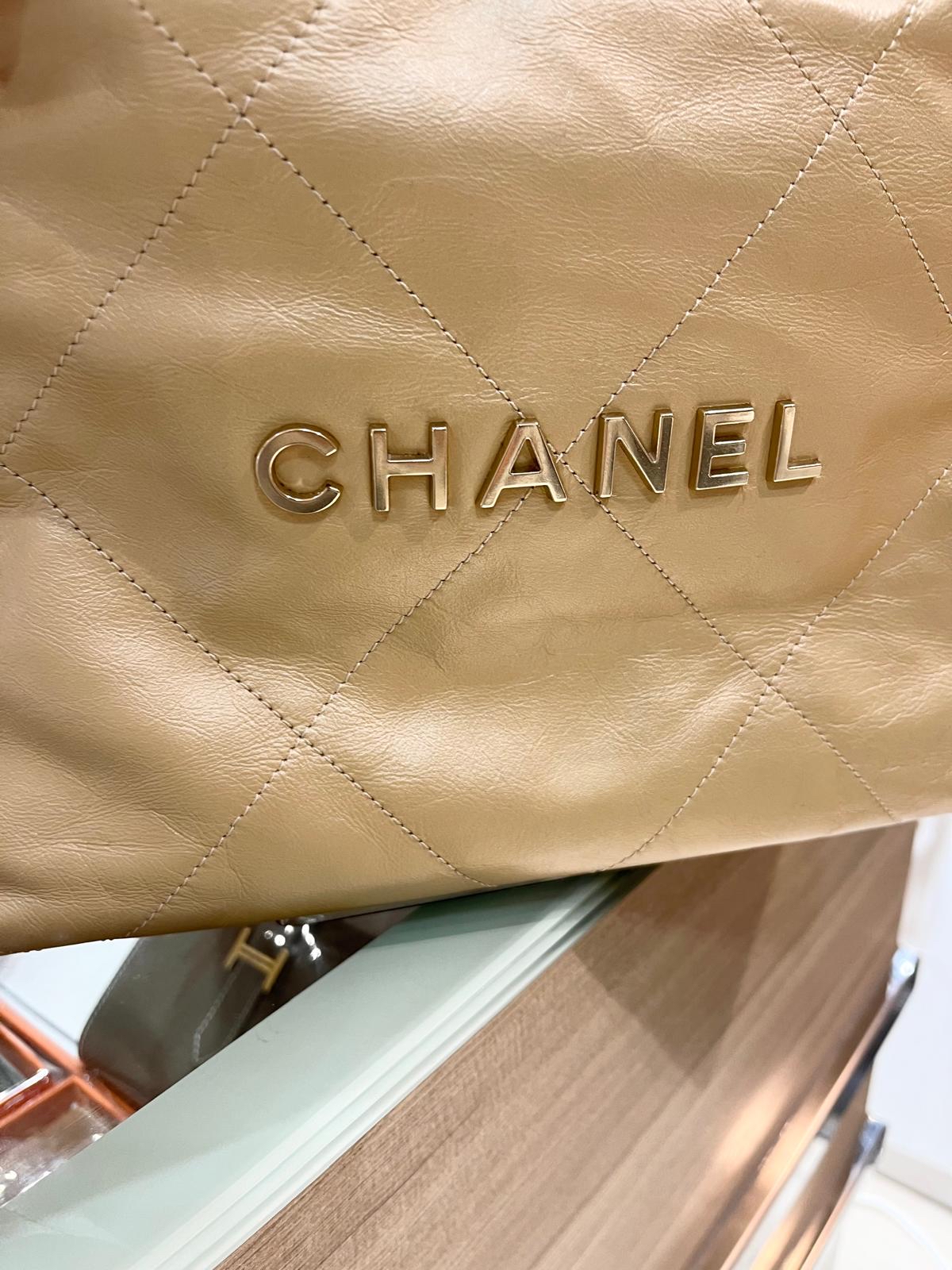 Chanel 22 small hobo 100%Authentic ,98%new ✅專門店收據✅chip✅dust bag✅box