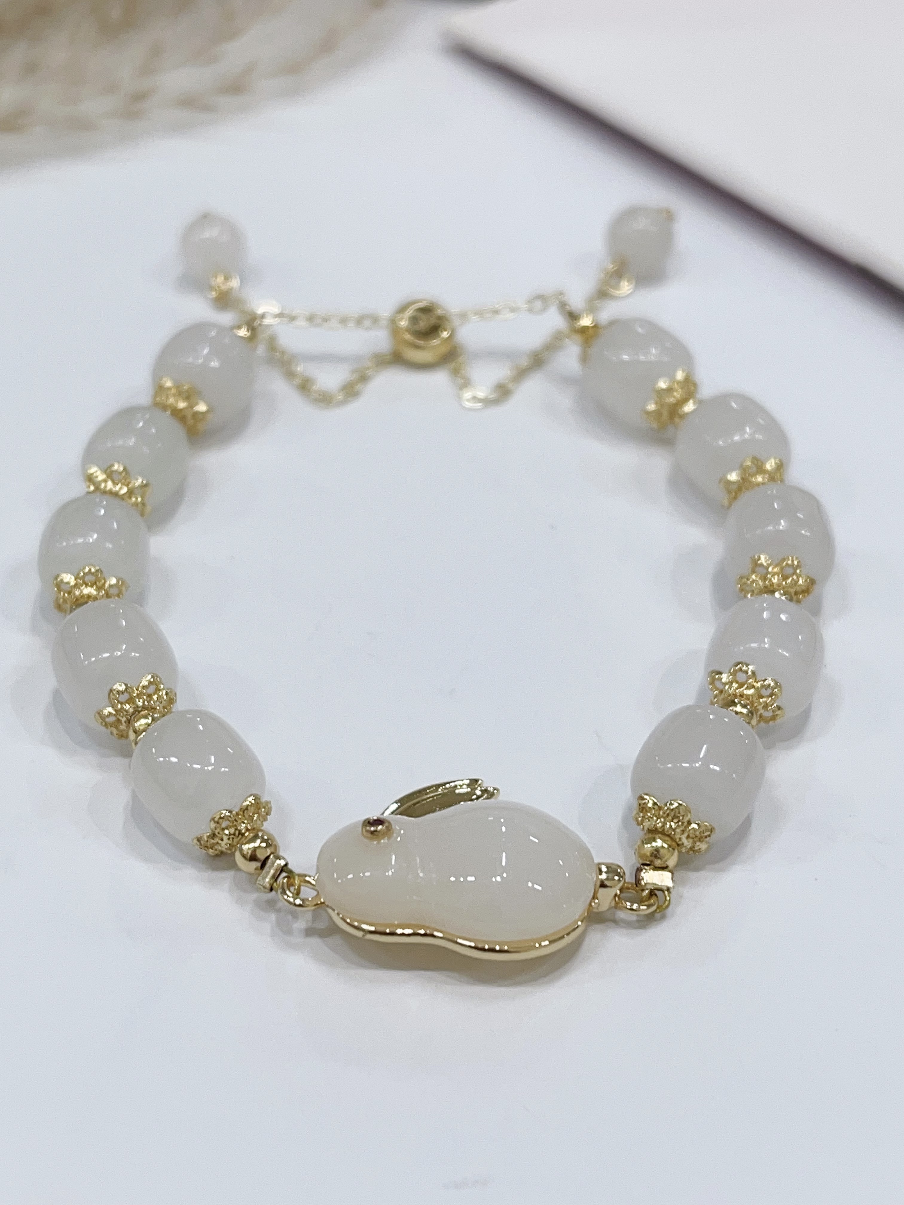 🤍🐰 和田玉 × 和田玉小白兔手串 Hetian Jade & Hetian Jade Bunny Charm | 8mm