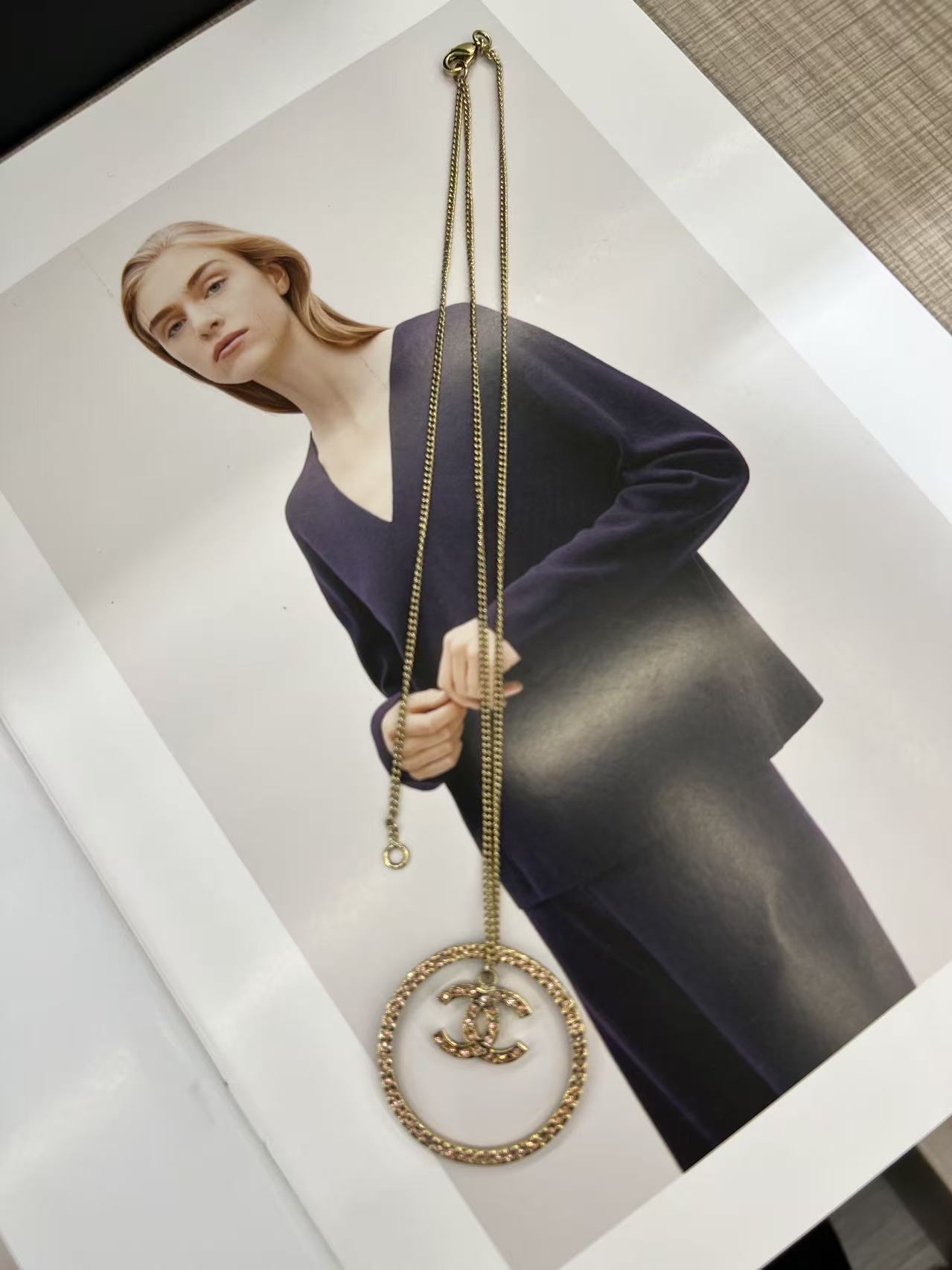 Chanel 粉紅滿鑽CC項鍊
