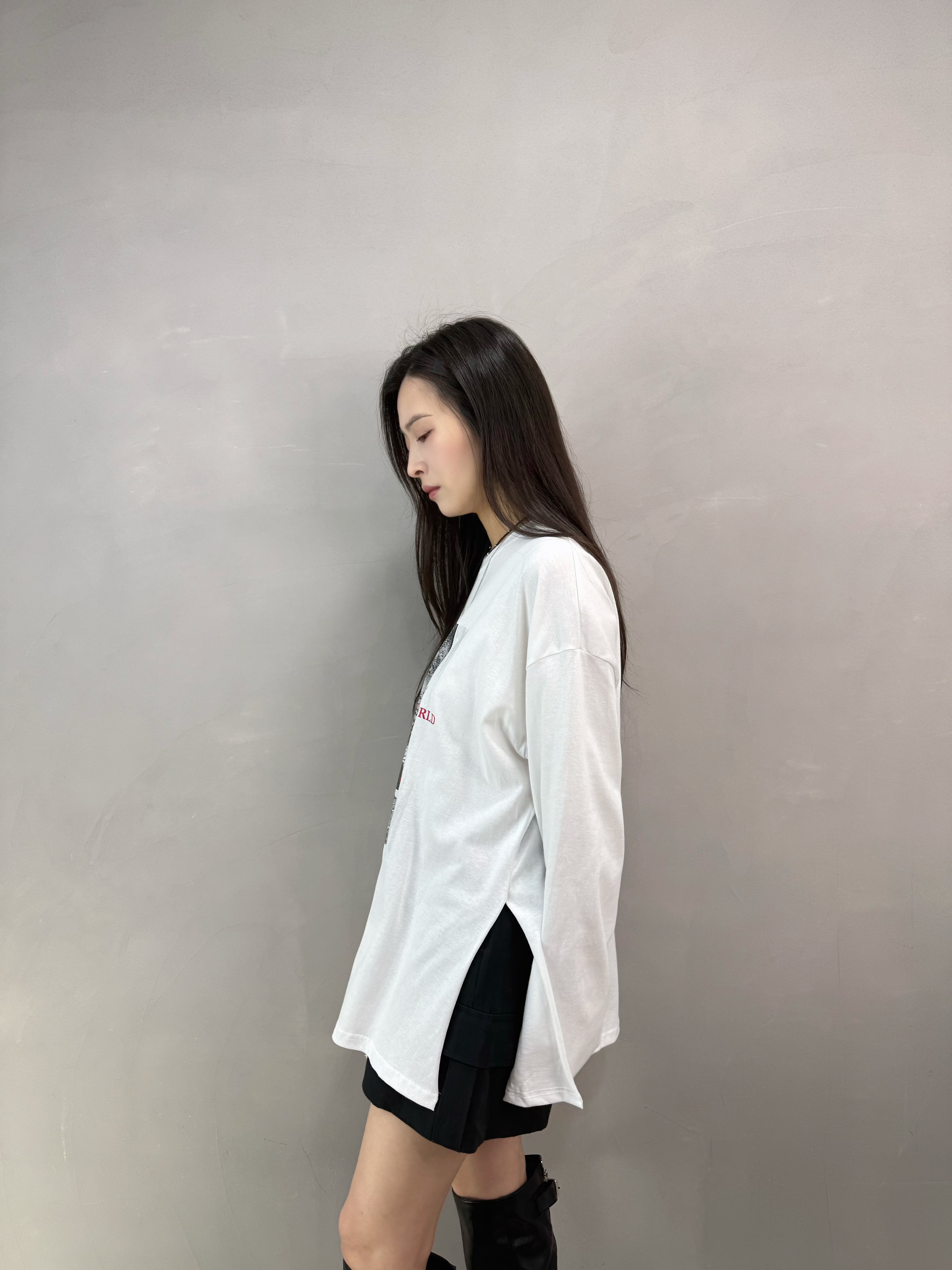 H16 人像開叉tee
