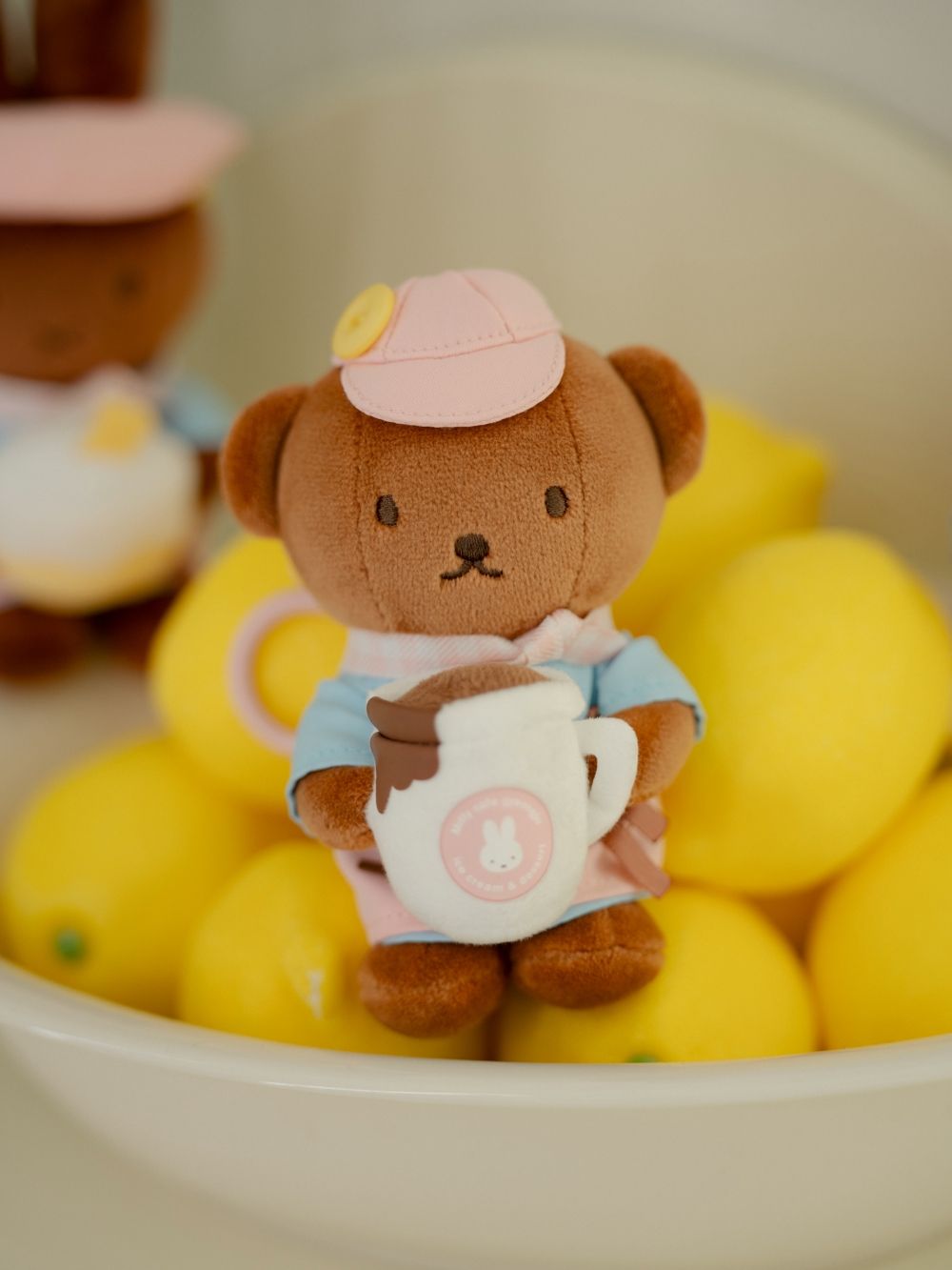 小菲兔店長醫療補助 [韓國直送] Miffy cafe Gyenongju慶州限定 冰淇淋店店員掛件 (Miffy/Melanie/Boris)
