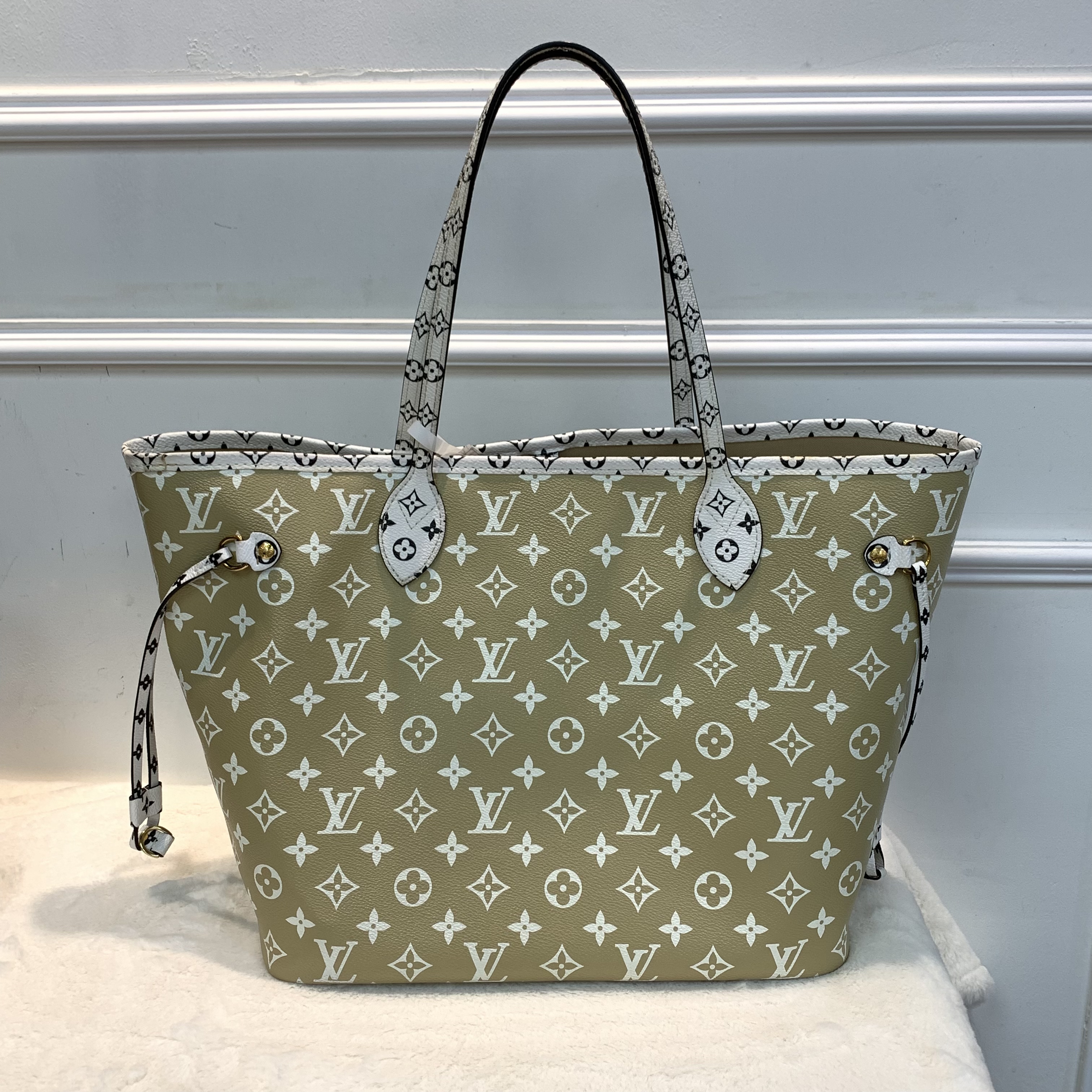 Lv neverfull mm 雙拼色tote 日常通勤大容量適用❤️‍🔥