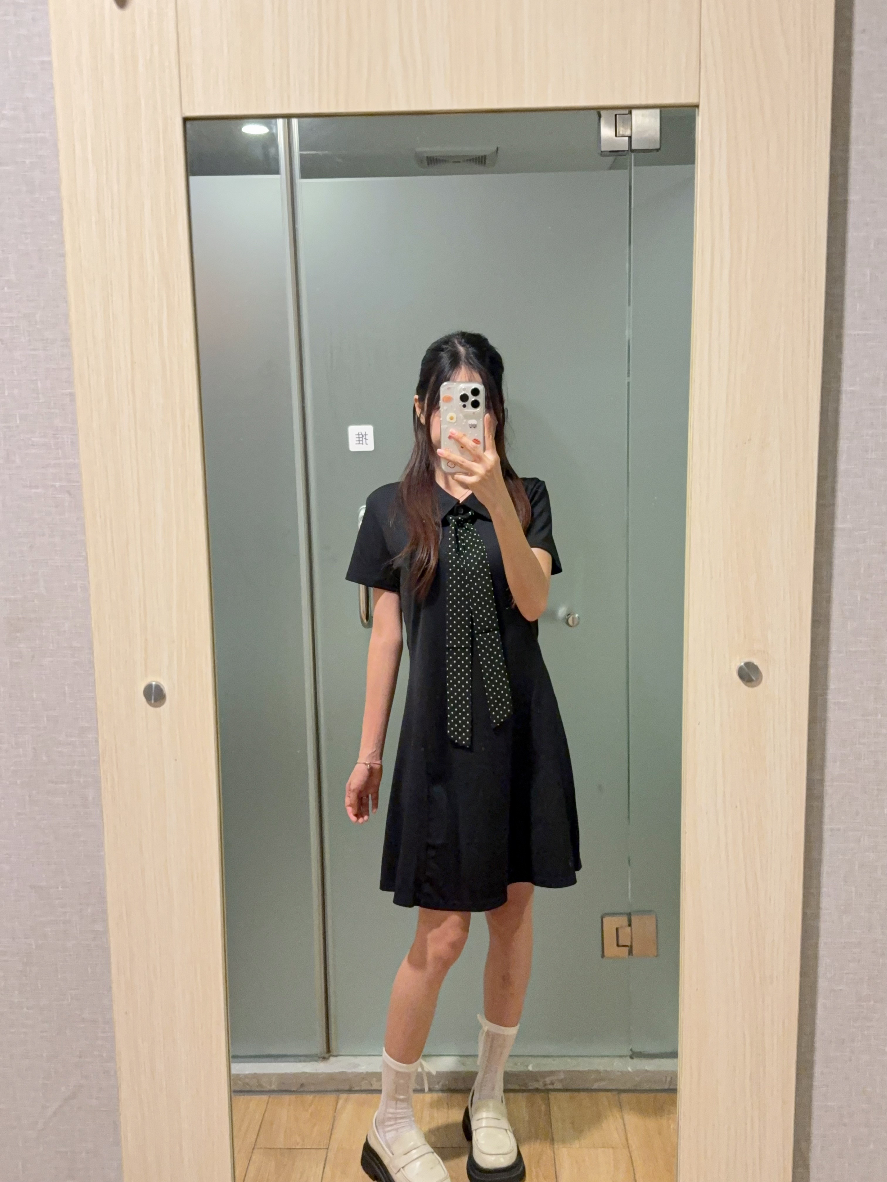 波点丝巾翻领收腰连身裙R2976