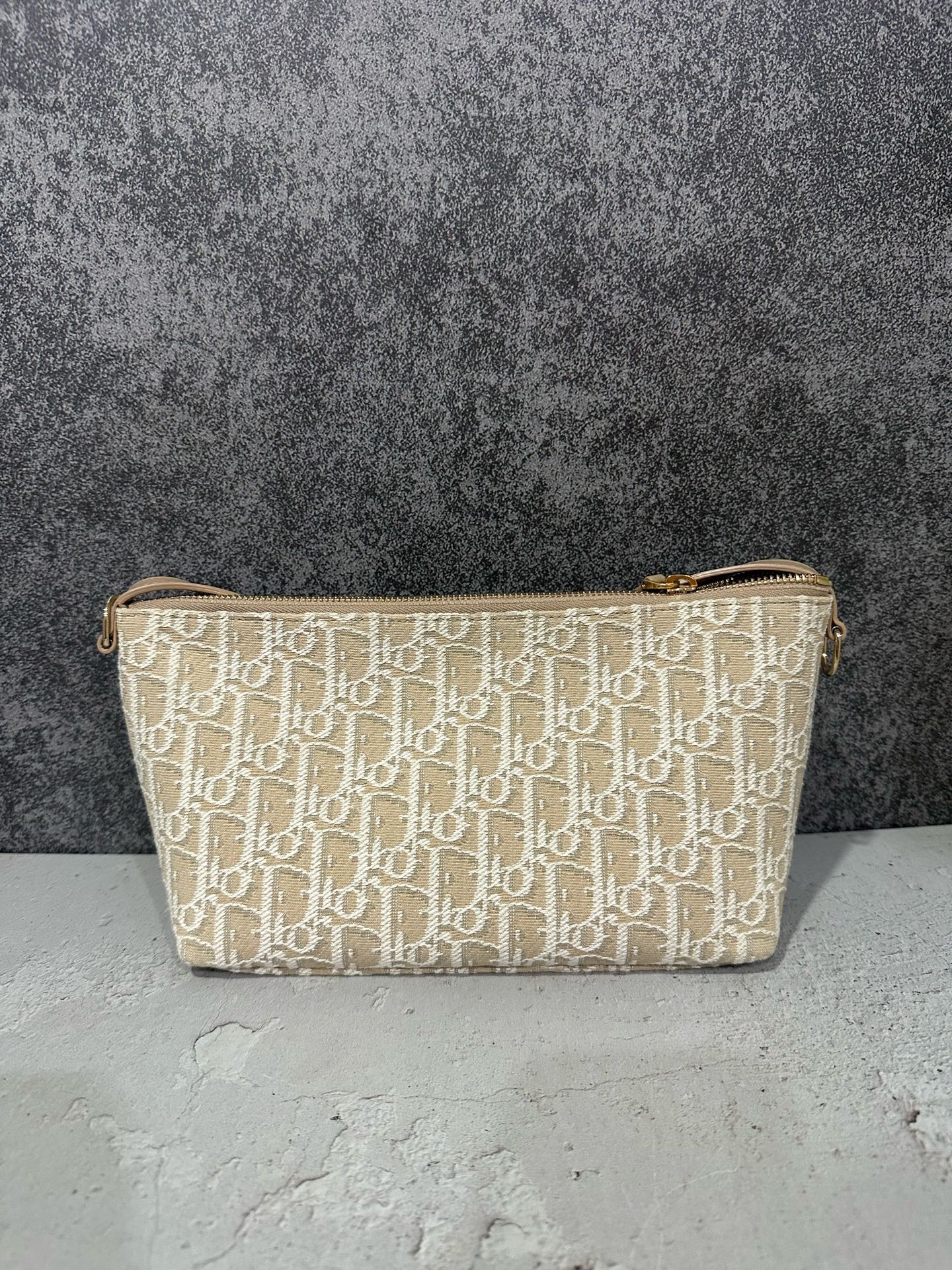 【預訂貨品】Dior 飯盒包