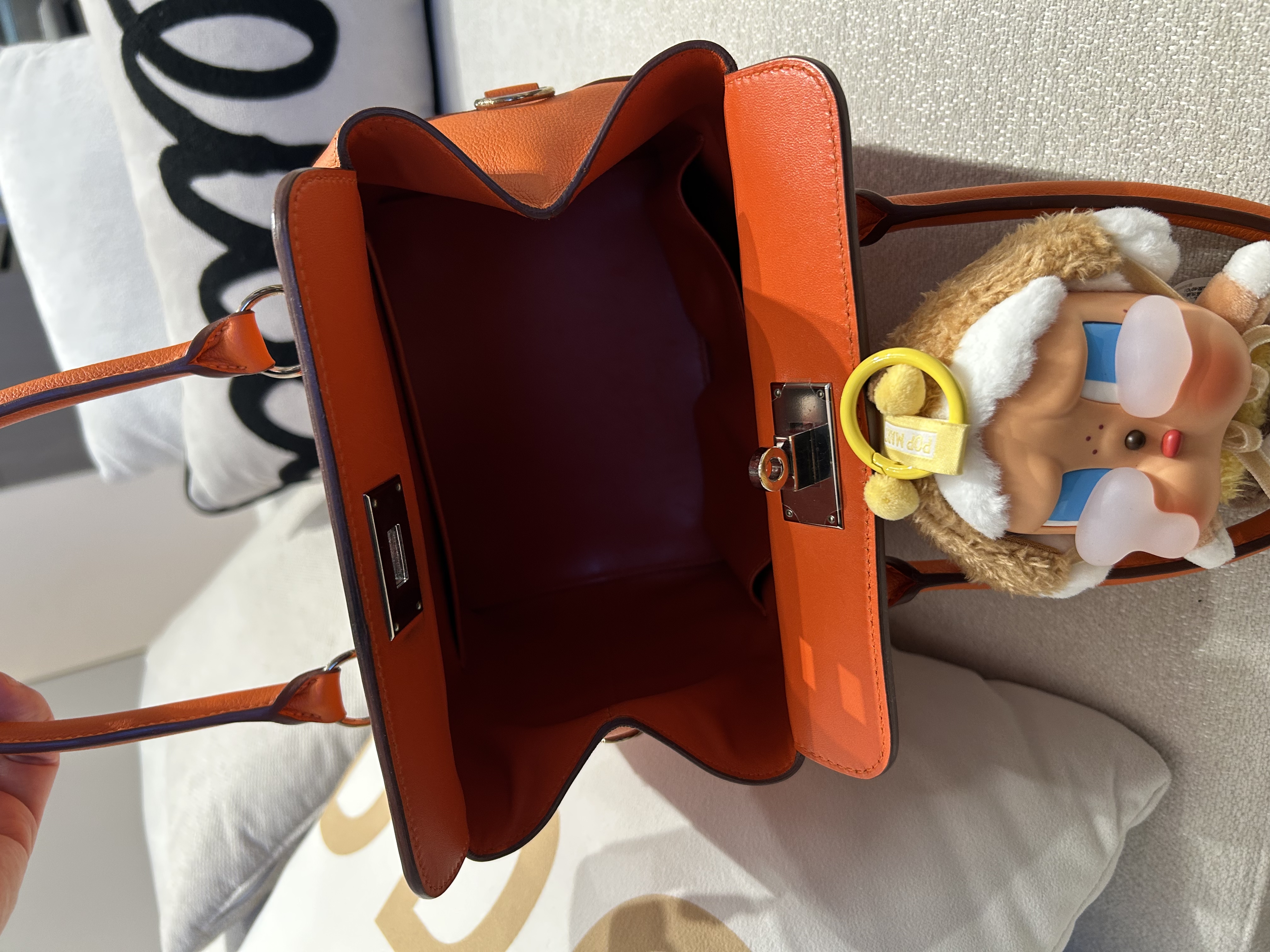 Hermes toolbox 20,orange ,STAMP T evercolor,100%Authentic ,98%new ✅KEY LOCK ✅dust bag✅STRAP