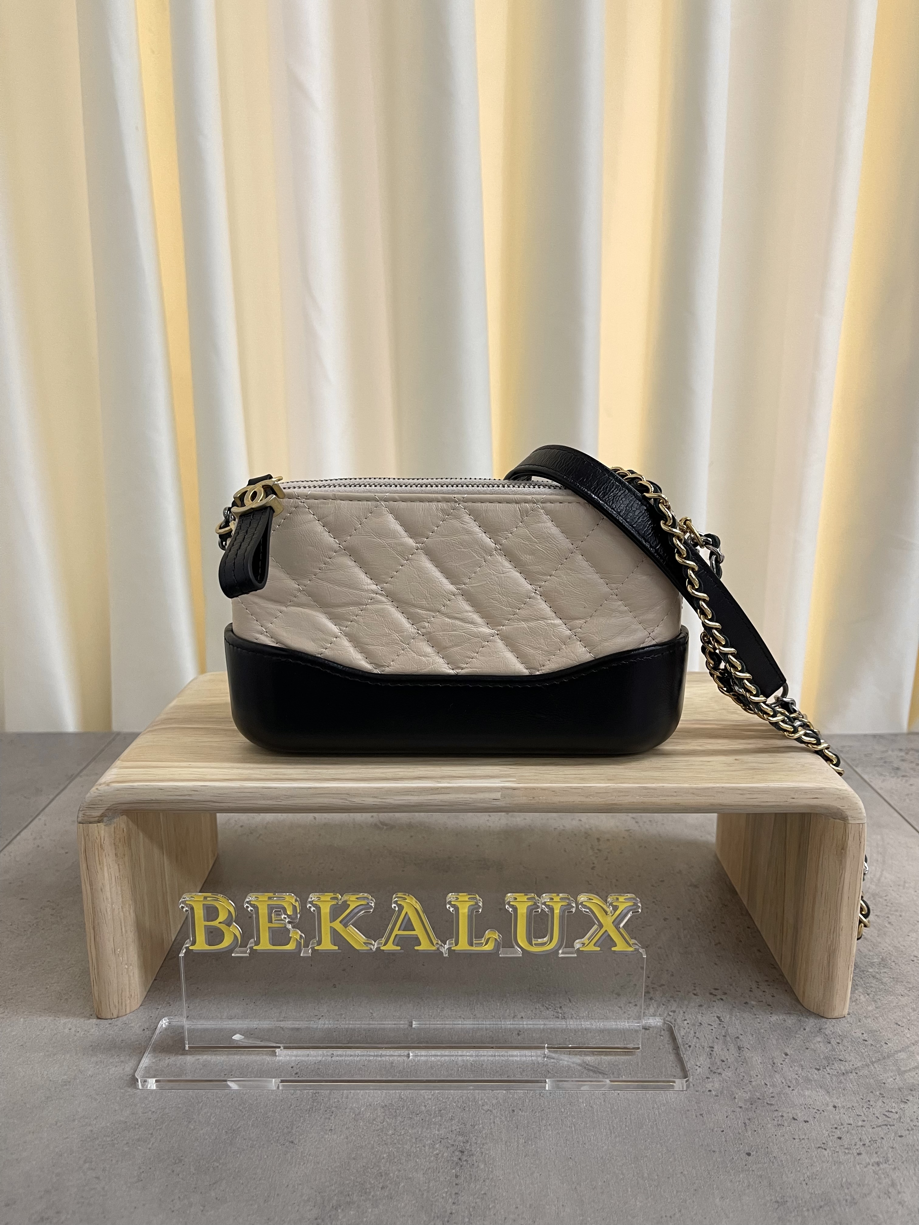 Pre-owned Chanel Gabrielle Clutch/ Product Code: 26012406