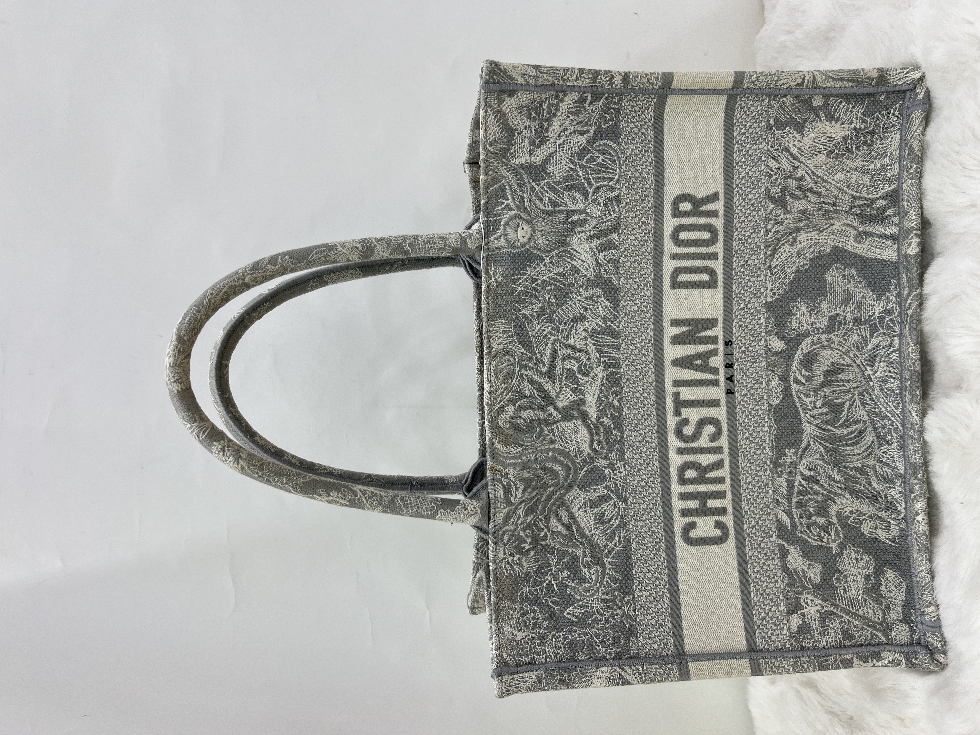 直播貨品 |  [1個-$100 2個-$300］J87