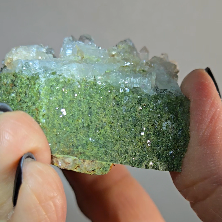 Epidote specimen with double-terminated quartz inclusions - ED4