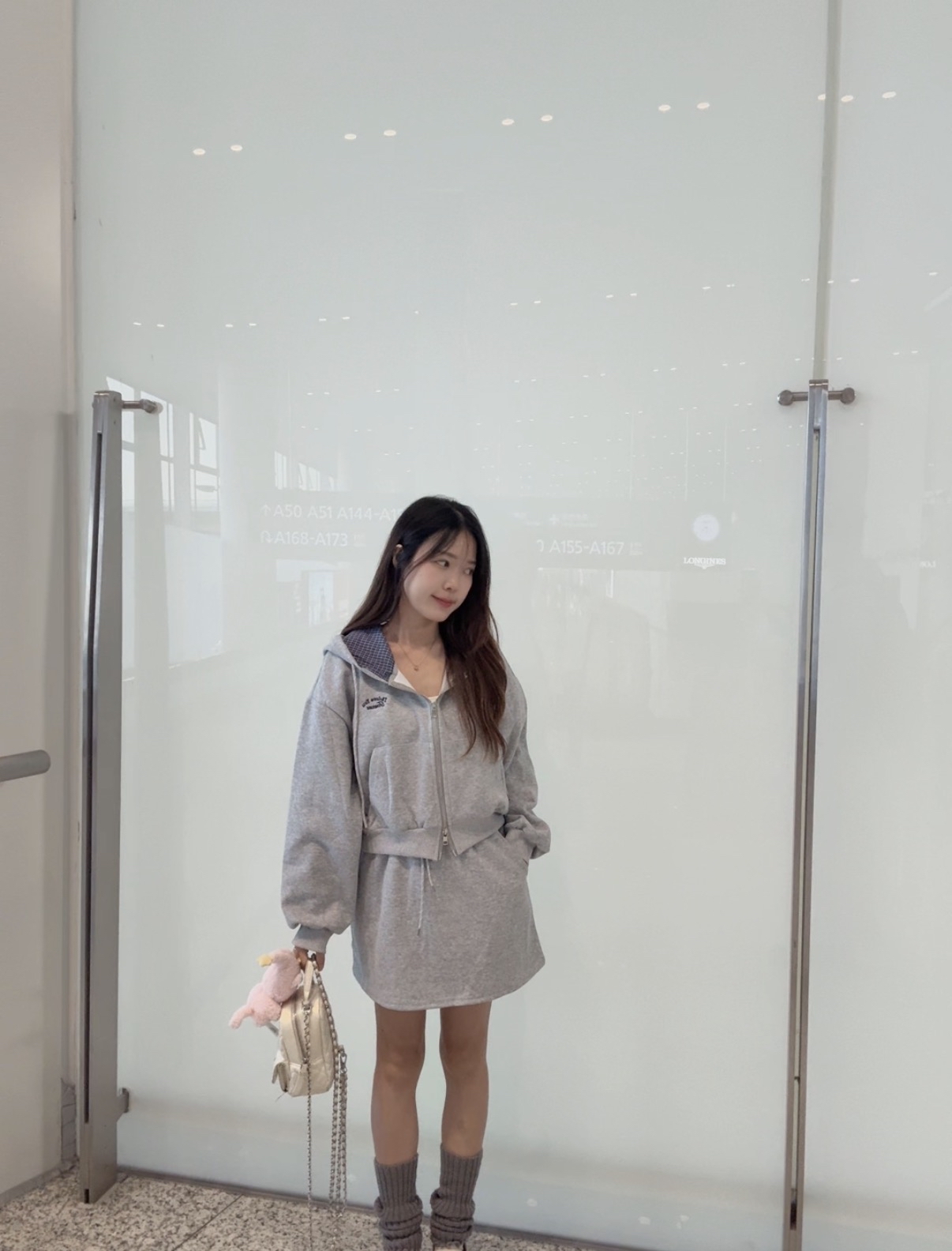 韩系格纹连帽外套上衣+半身短裙两件套 R2817