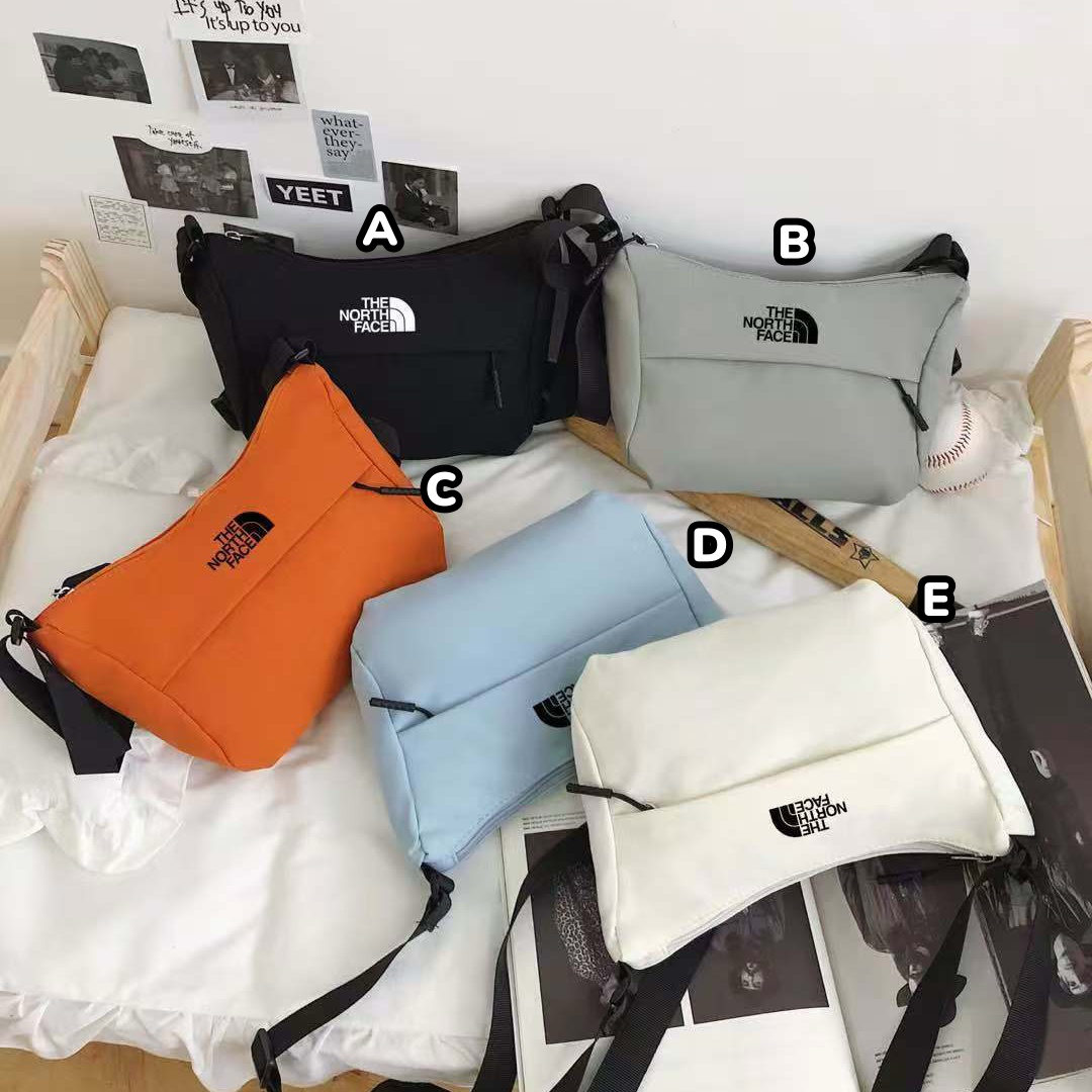 The North Face 休閒百搭斜挎包