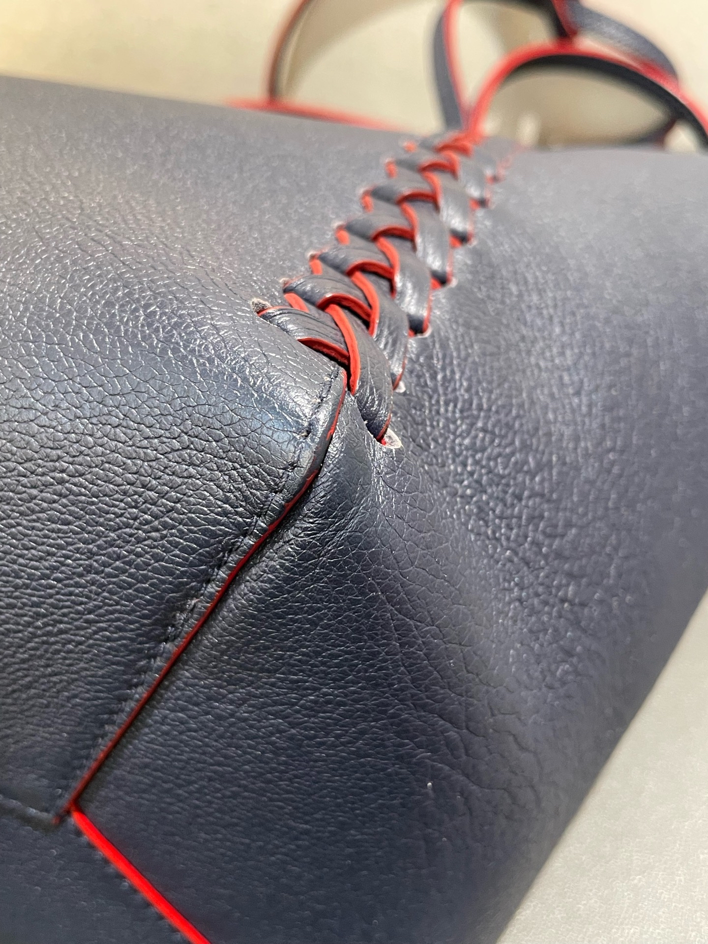 【預訂貨品】LV 限量編織深藍色全皮 Lockme tote 