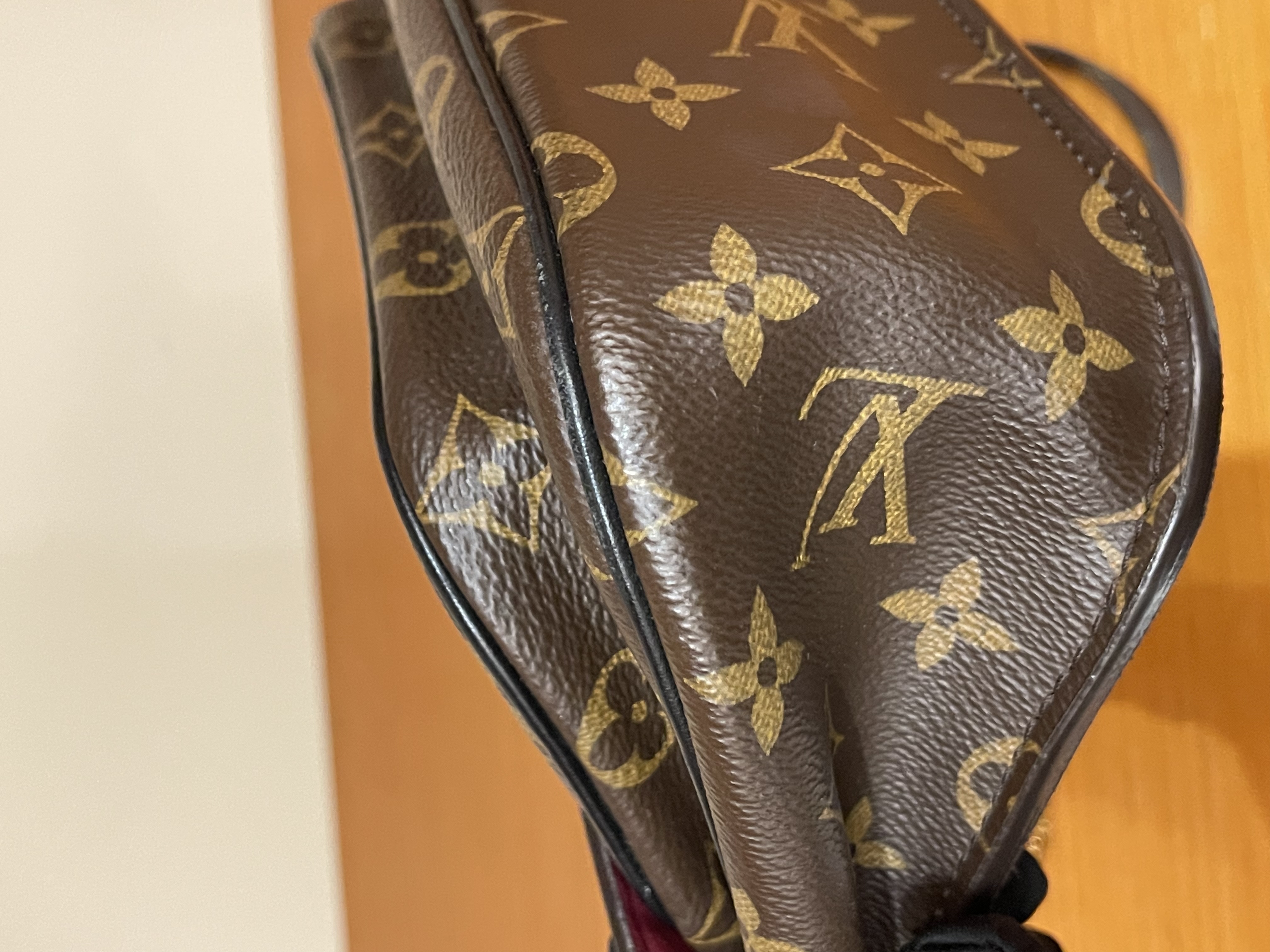 直播貨品 |  [1個-$100 2個-$300］HH31