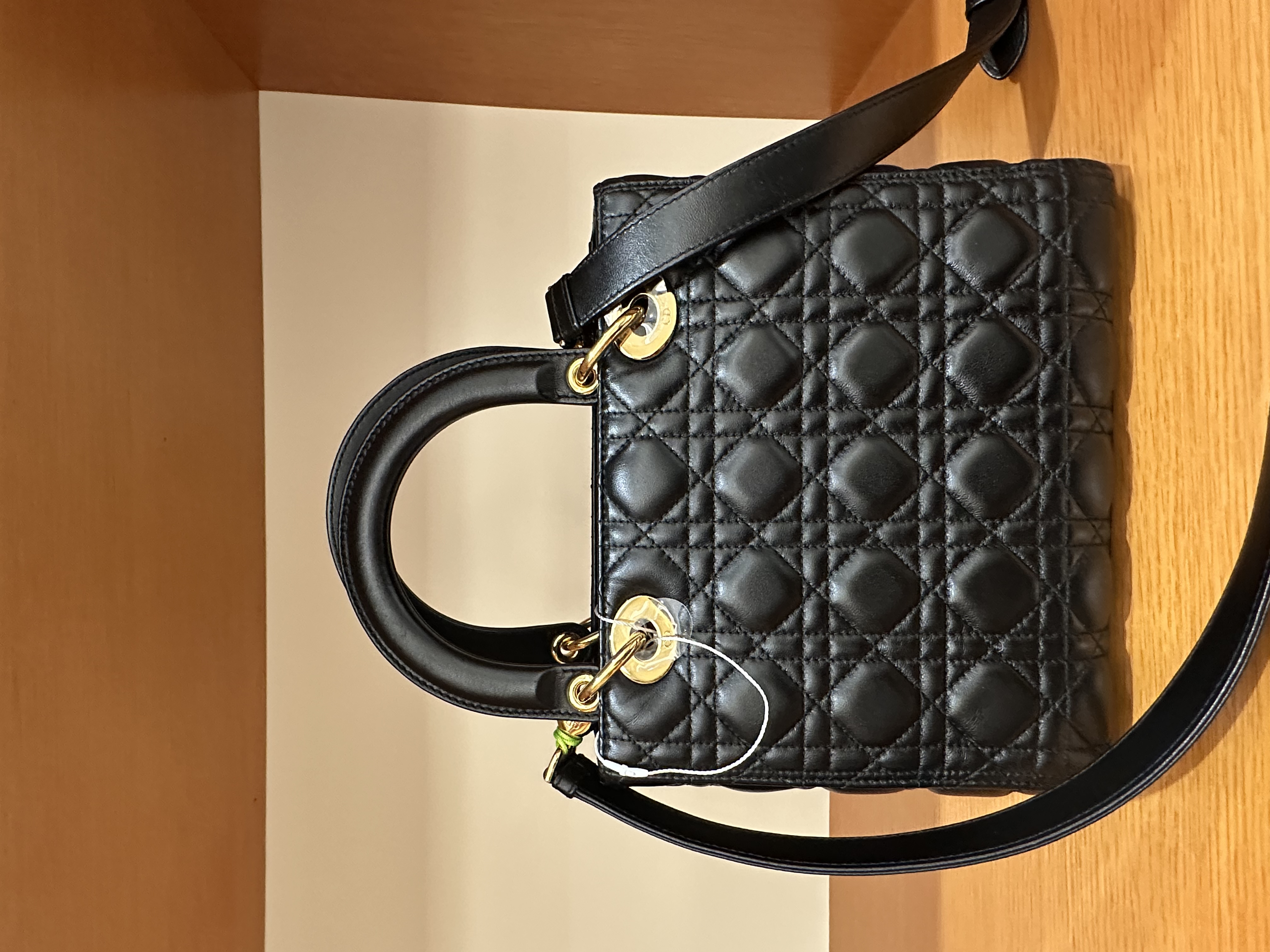 Pre-Owned DIOR Lady Dior Handbag / Product Code: 26042902