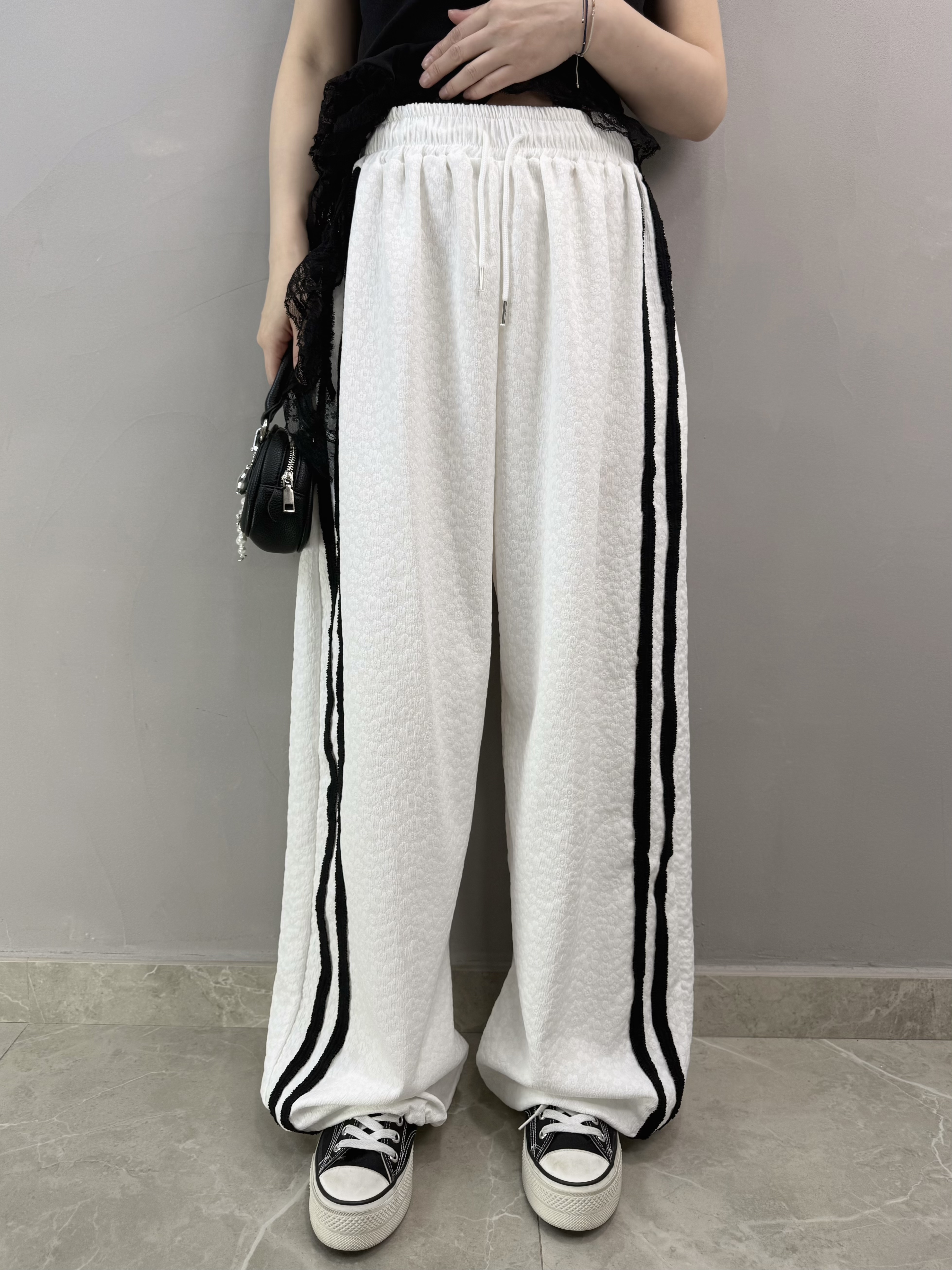 W72 拼色邊壓花束腳褲