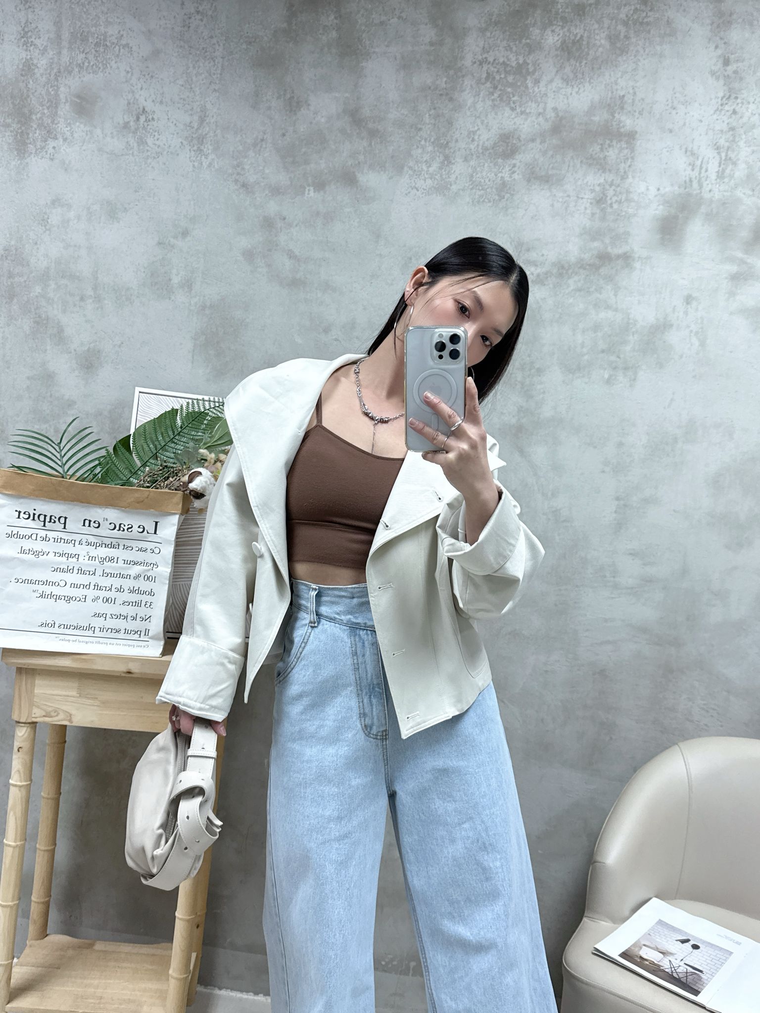 B07 大反領扣鈕外套