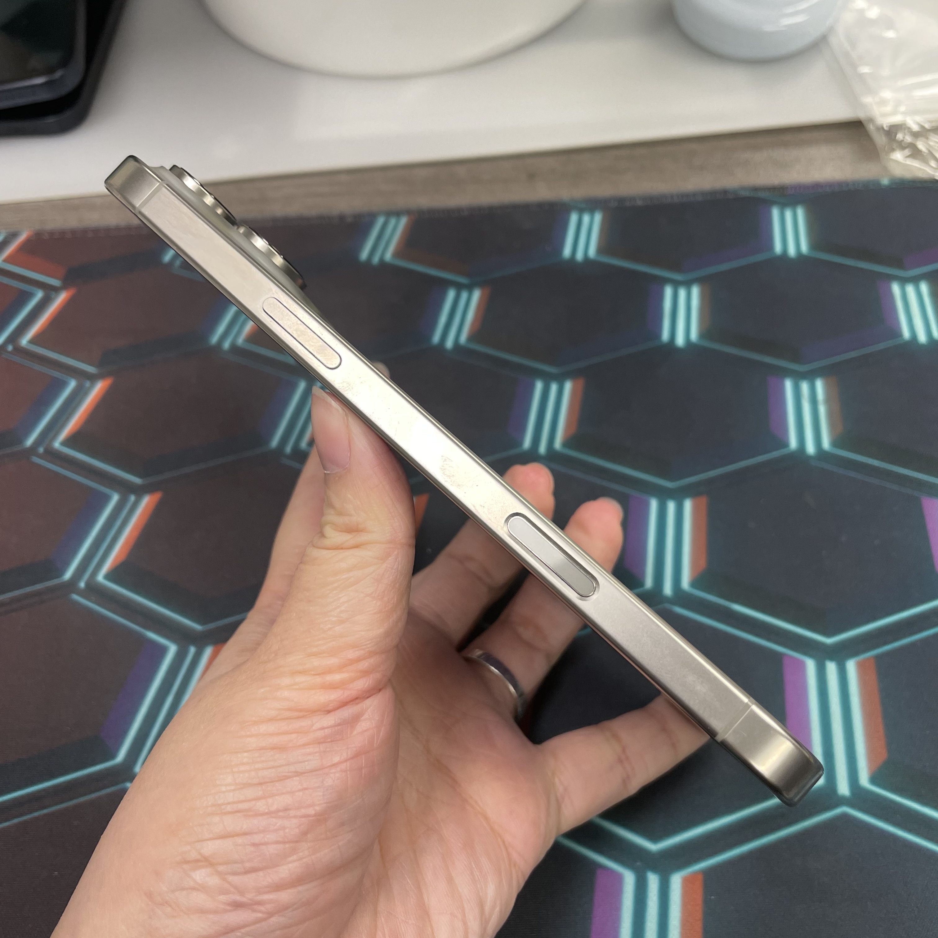 *8301 16 pro max 完美機 512GB 電89 原色 gray