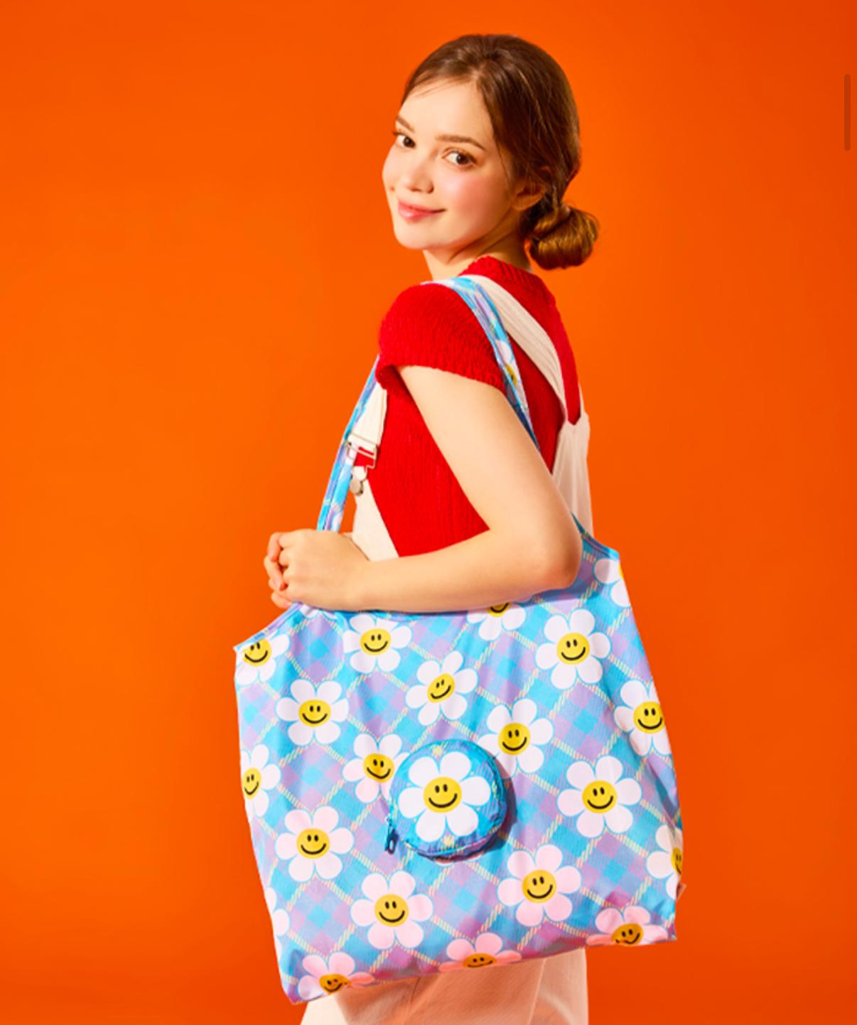 Wiggle wiggle 🆕 花花可以摺埋嘅環保袋sale