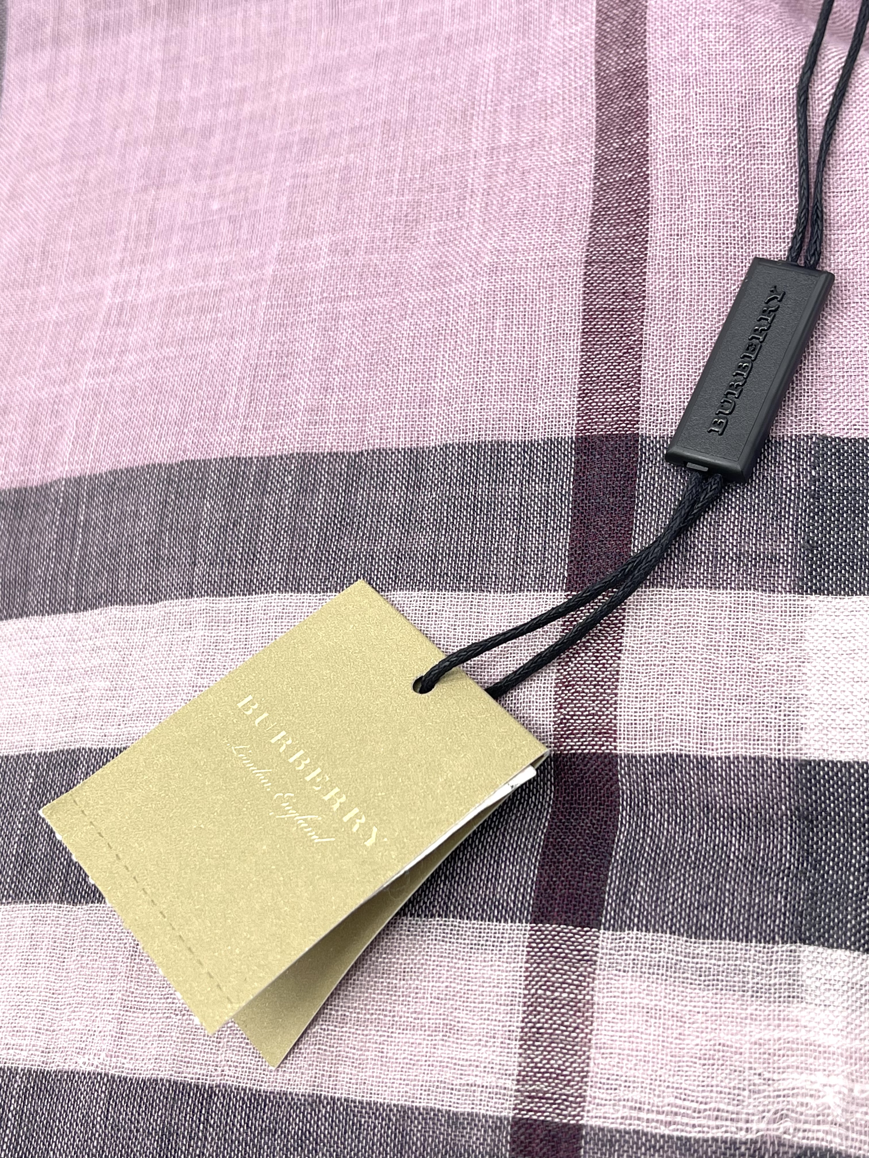 Pre-Owned BURBERRY Scarf / Product Code: 26041213