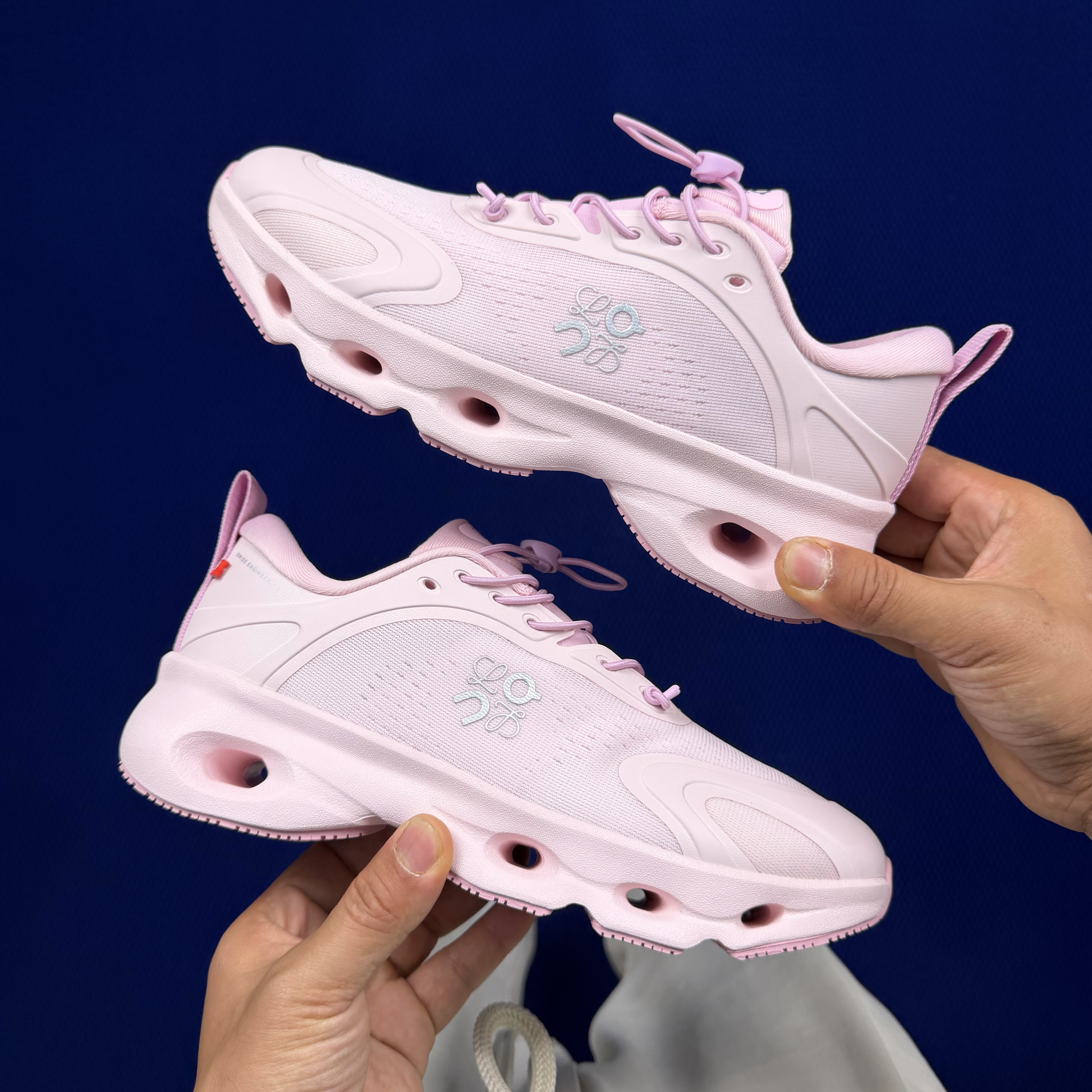 Loewe x On Cloudsolo