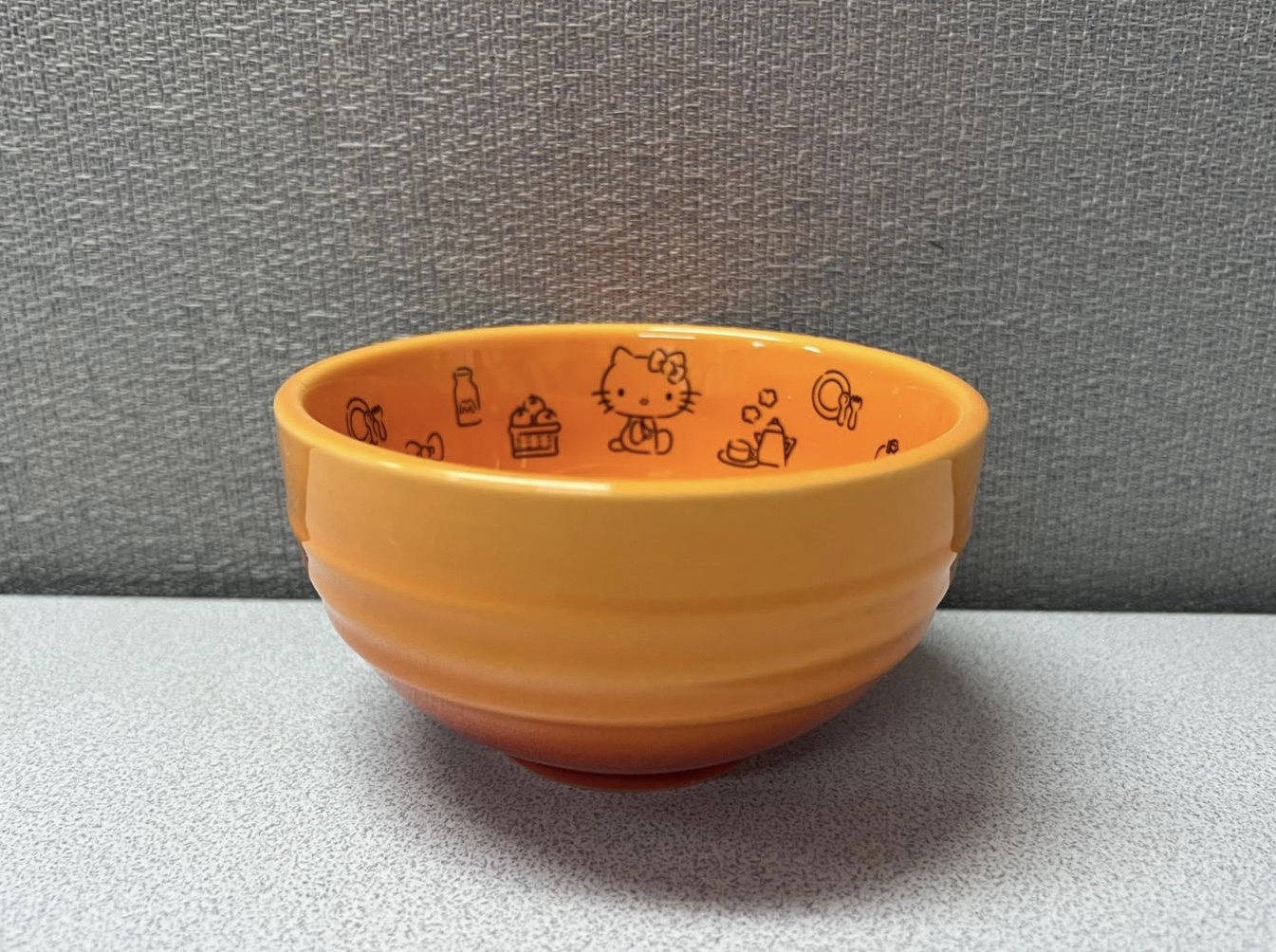 🌈 Hello Kitty 陶瓷 飯碗