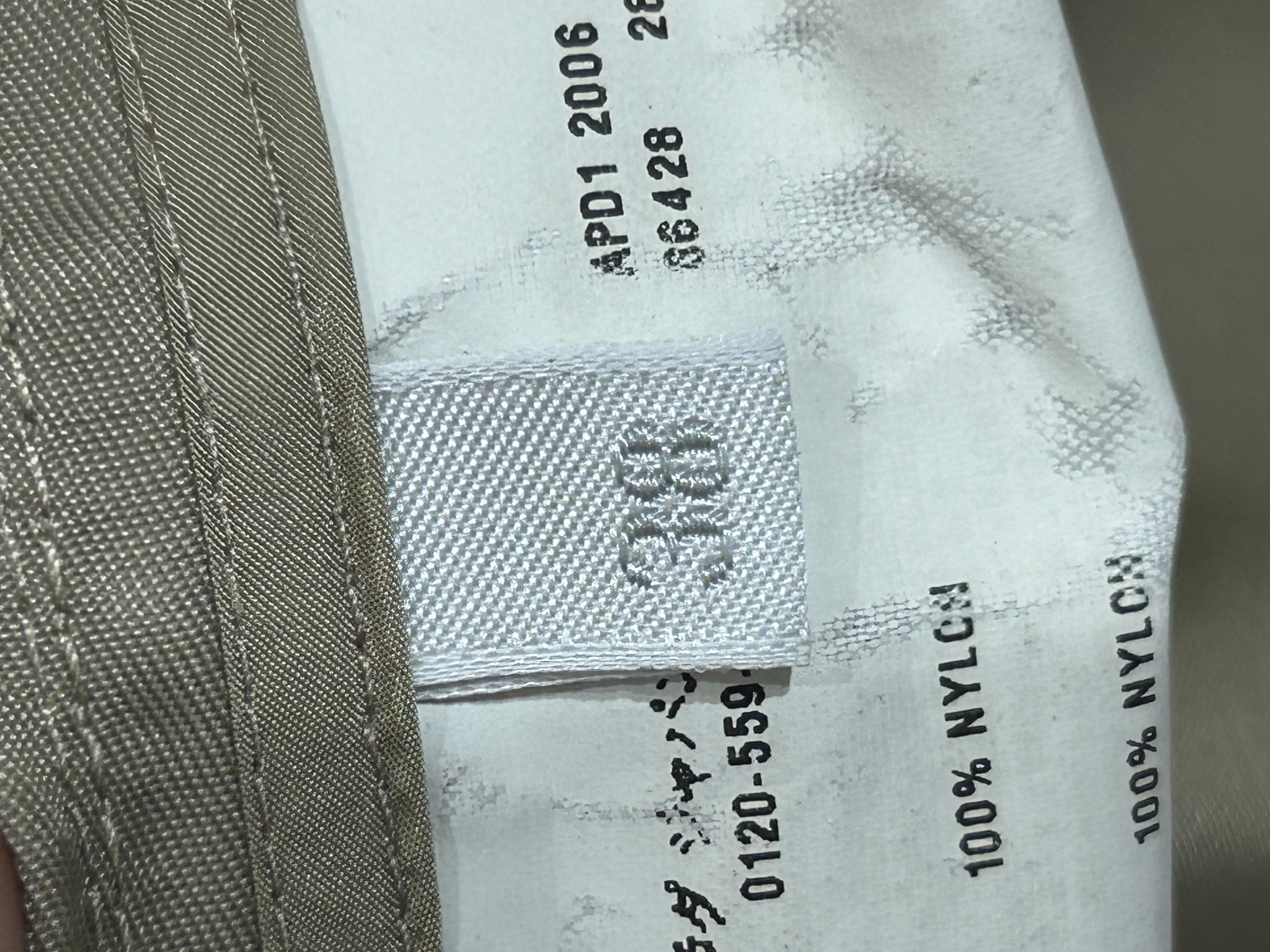 Prada 長身風衣 Outer size: 38 100%Authentic, 98%New
