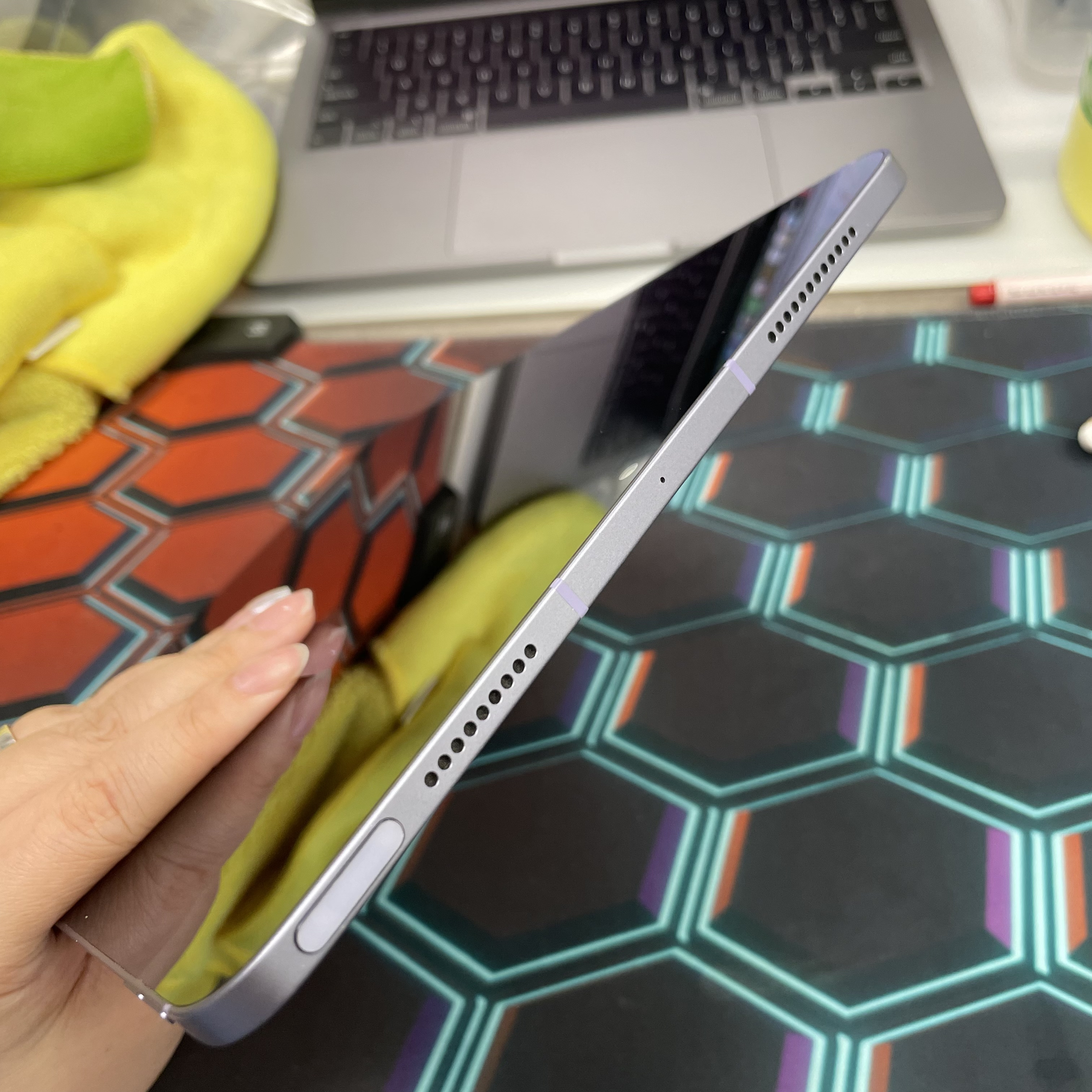 *778994 iPad Air 5 超靚機 256GB 插卡版 紫色 purple
