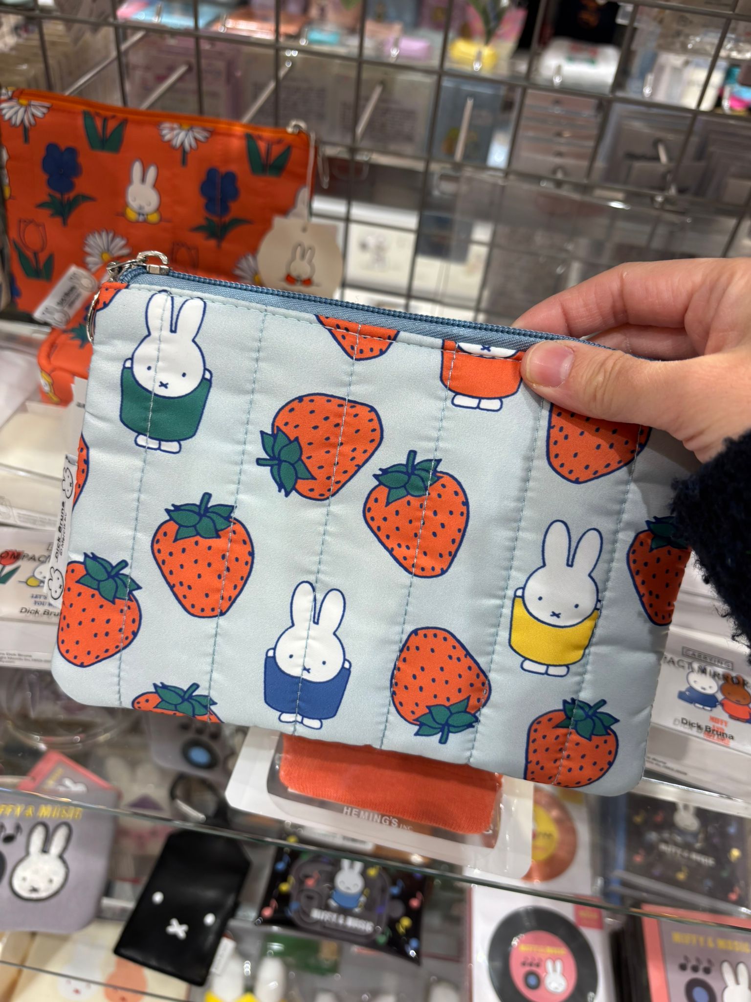 2026春夏新作 miffy 薄型絎縫平面 pouch Dick Bruna 士多啤梨