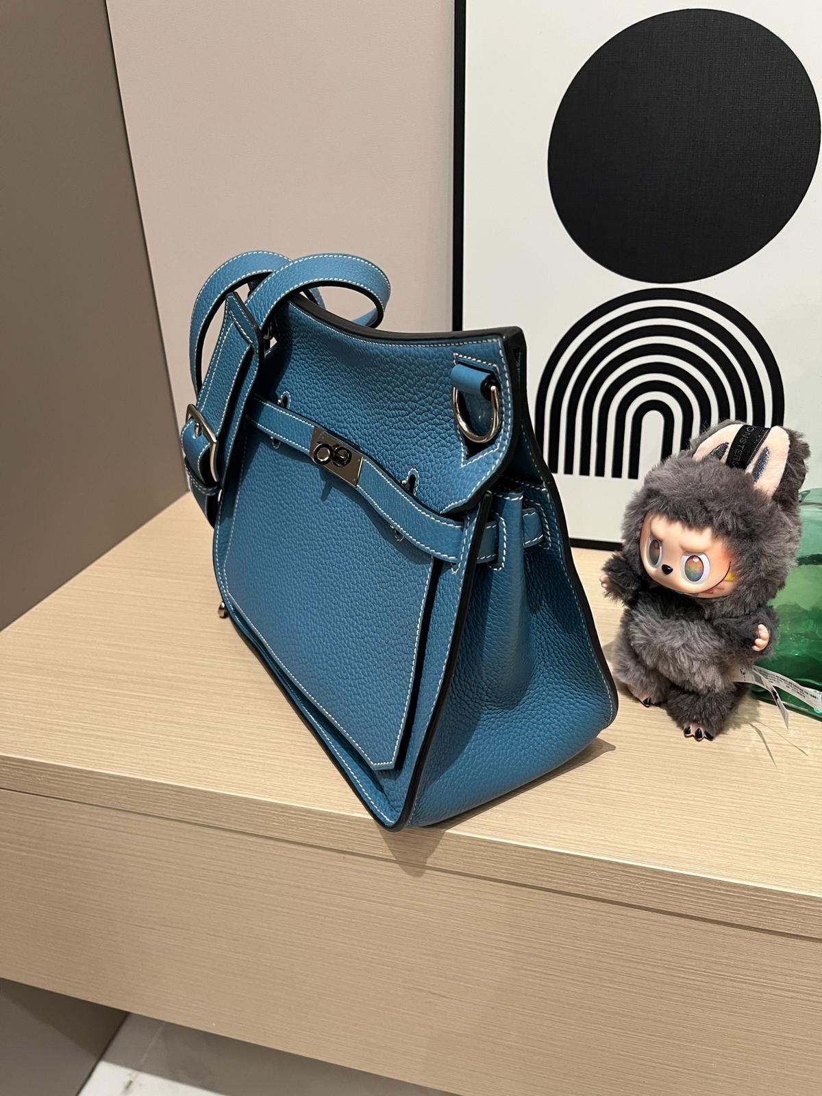 Hermes Jypsiere 28，Stamp [R] 牛仔藍銀扣 100%Authentic ,98%new ✅dust bag✅booklet ✅box 