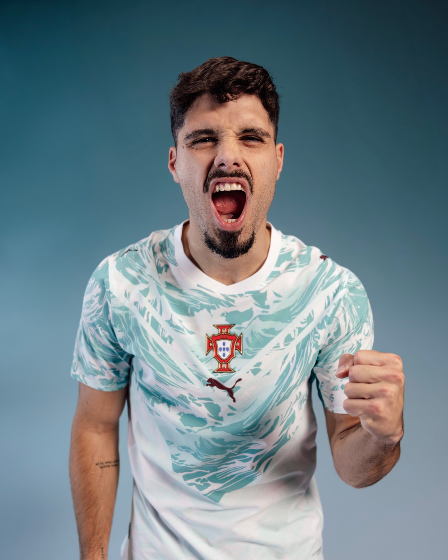 英雄的深海盔甲🌊 Puma Portugal 葡萄牙 2026-27 ULTRAWEAVE 作客球員版球衣 (可加印字章) 783286