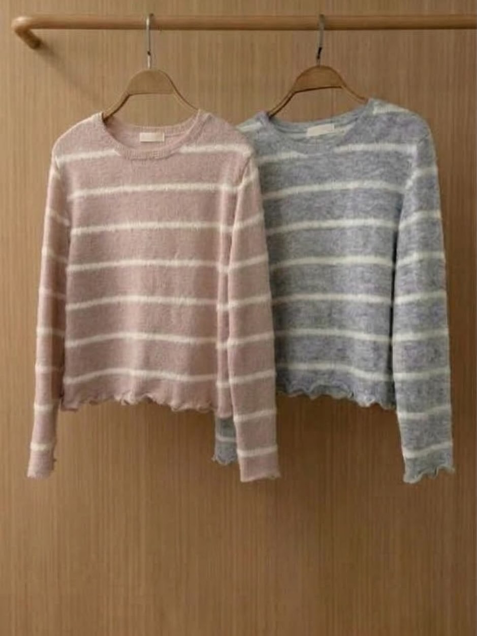 ❥ New arrival 。木耳邊橫間針織上衣。･ᴗ･1件$108。2件$210限時同款2件join VIP店主推介。必買單品。♡ 。𝓢𝓲𝓶𝓹𝓵𝓮 𝓛𝓲𝓷𝓮。✿ ⋯ ⋯ ⋯ ⋯ ⋯ ⋯ ⋯ ⋯ ⋯ ⋯ ✿單筆消費滿一千元可成為永久VIP盡享購物優惠♥🛒網站自助下單：𝕙𝕥𝕥𝕡𝕤://𝕨𝕨𝕨.𝕝𝕒𝕝𝕒𝕝𝕒𝕟𝕕𝕙𝕜.𝕤𝕥𝕠𝕣𝕖/𝕡/𝕝𝕒𝕝𝕒𝕝𝕒𝕟𝕕✓ ATM/PayMe/FPS/AlipayHK#simpleline #上衣 #簡約風