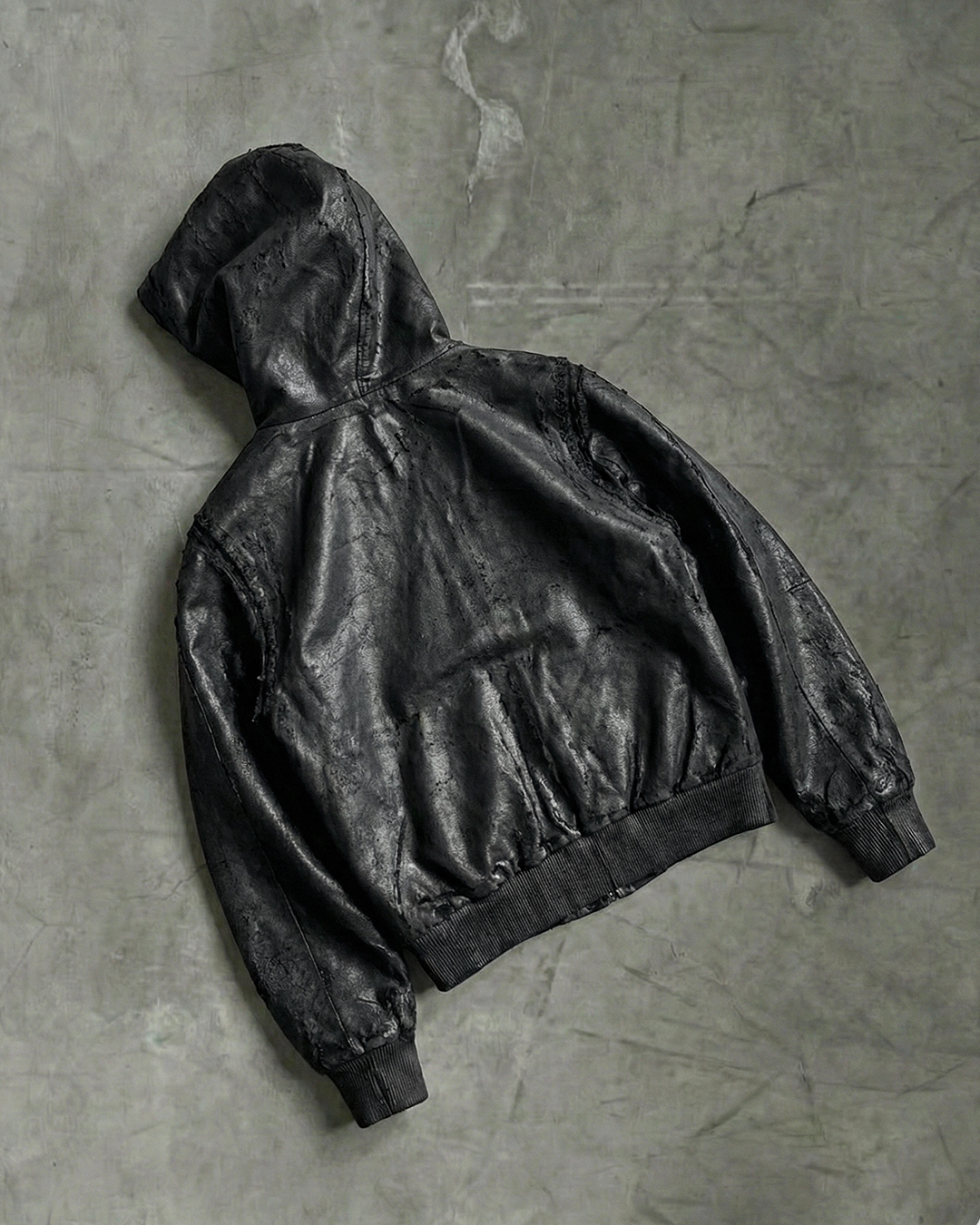VAR-44｜MOLTING SHELL · COATED-CANVAS ZIP HOODIE