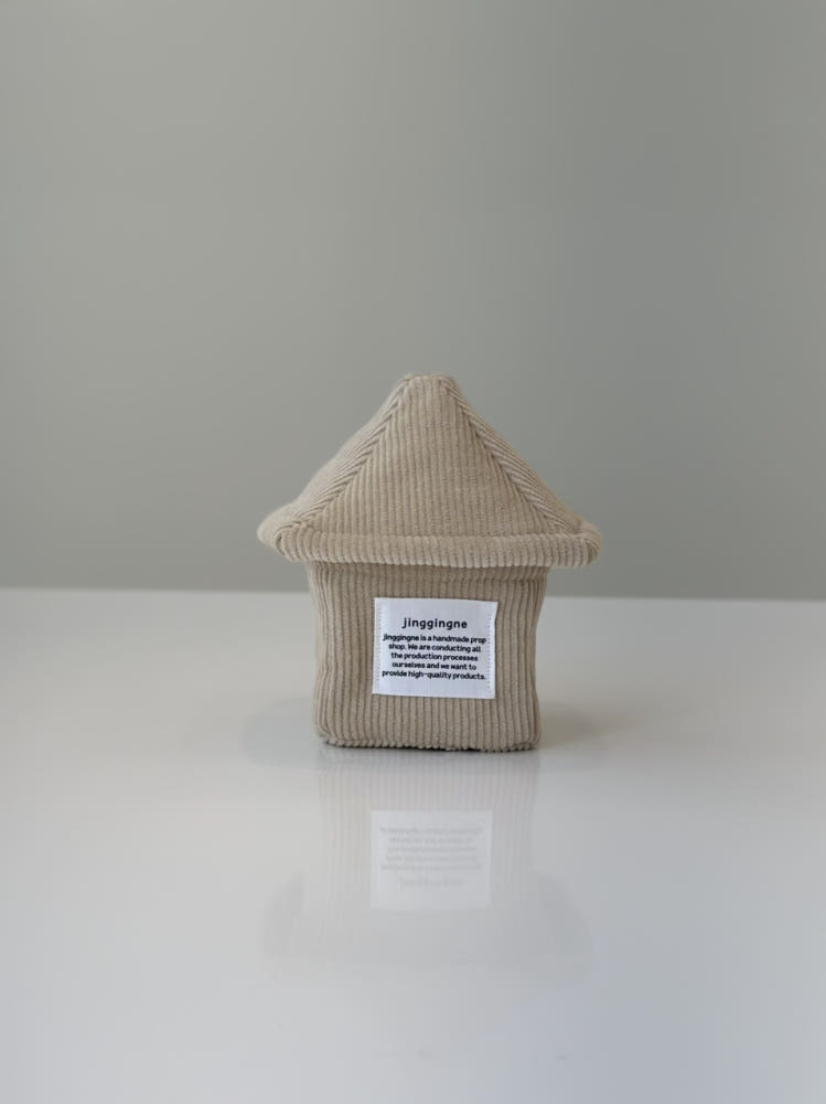 Jinggingne Ugly House (Small)