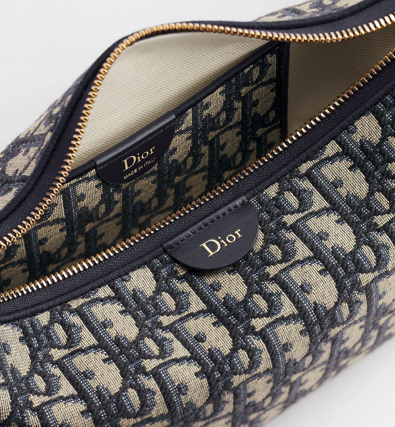 😍接單🍒 26年新款 Dior small 飯盒包有埋肩帶了 Size 22x13x9.5 cm
