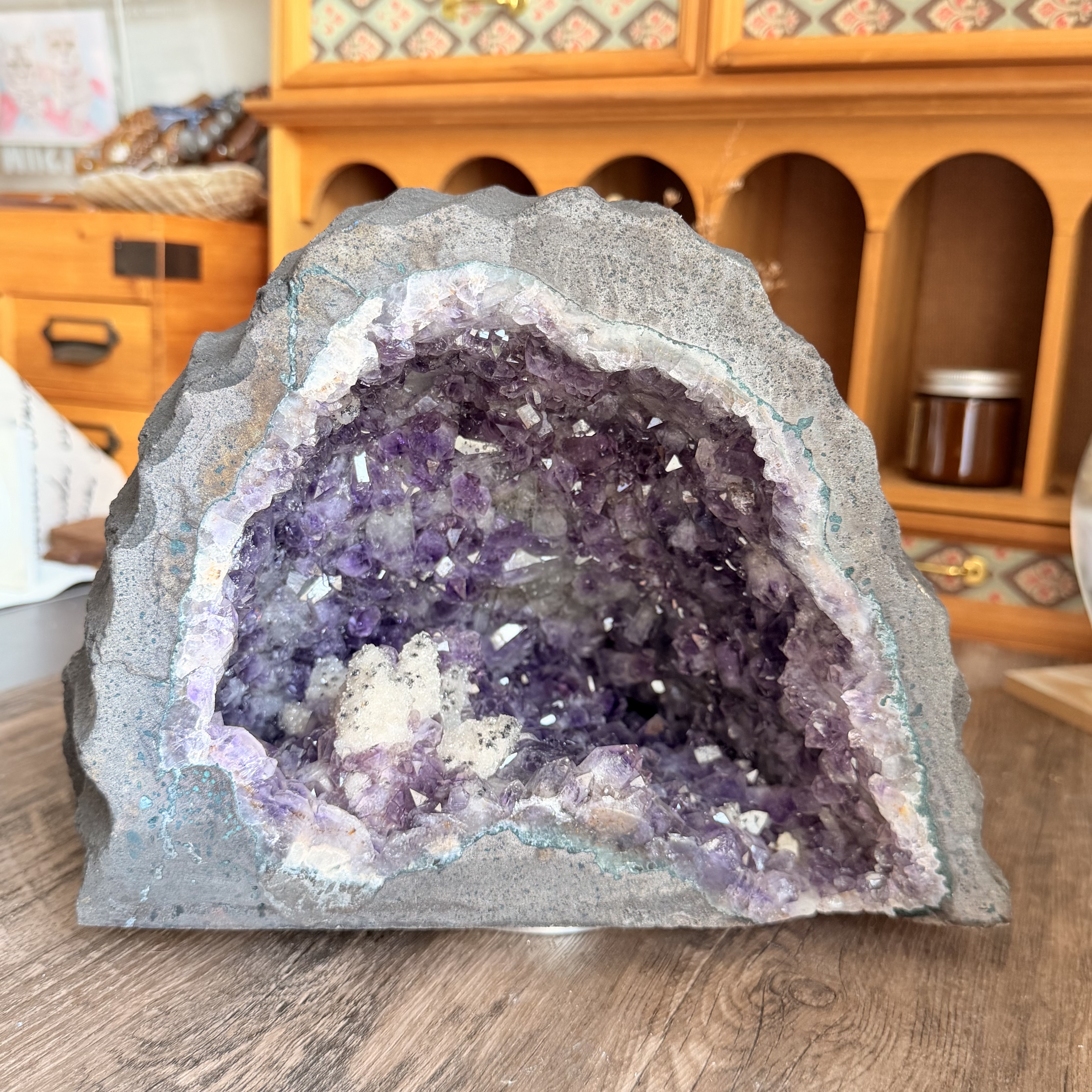 稀有原皮紫晶骨幹水晶洞共生方解石鈦晶