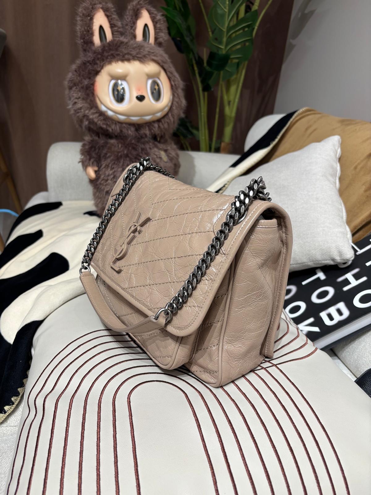  YSL Saint Laurent Niki medium 100%Authentic, 98%new✅dust bag