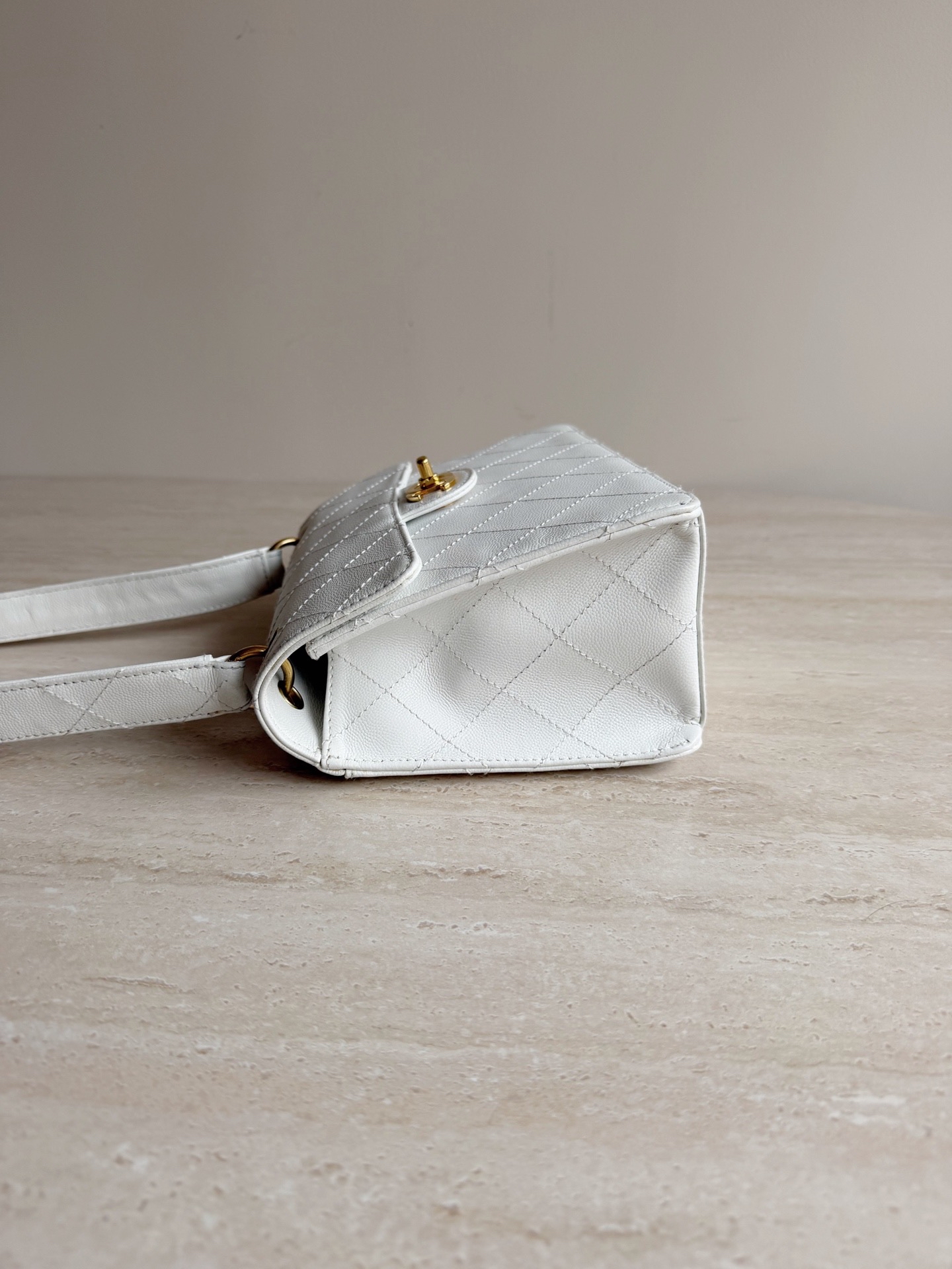 【預訂貨品】Chanel中古白色CF Kelly