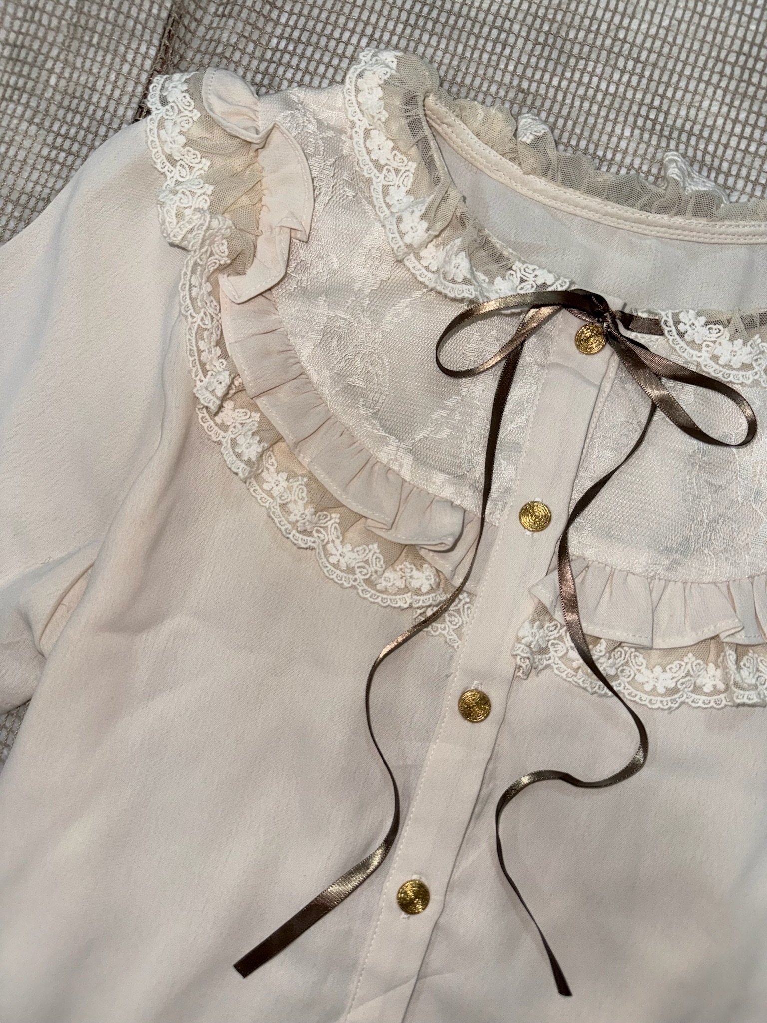 Cream Statement Collar Lace Blouse with Ribbon