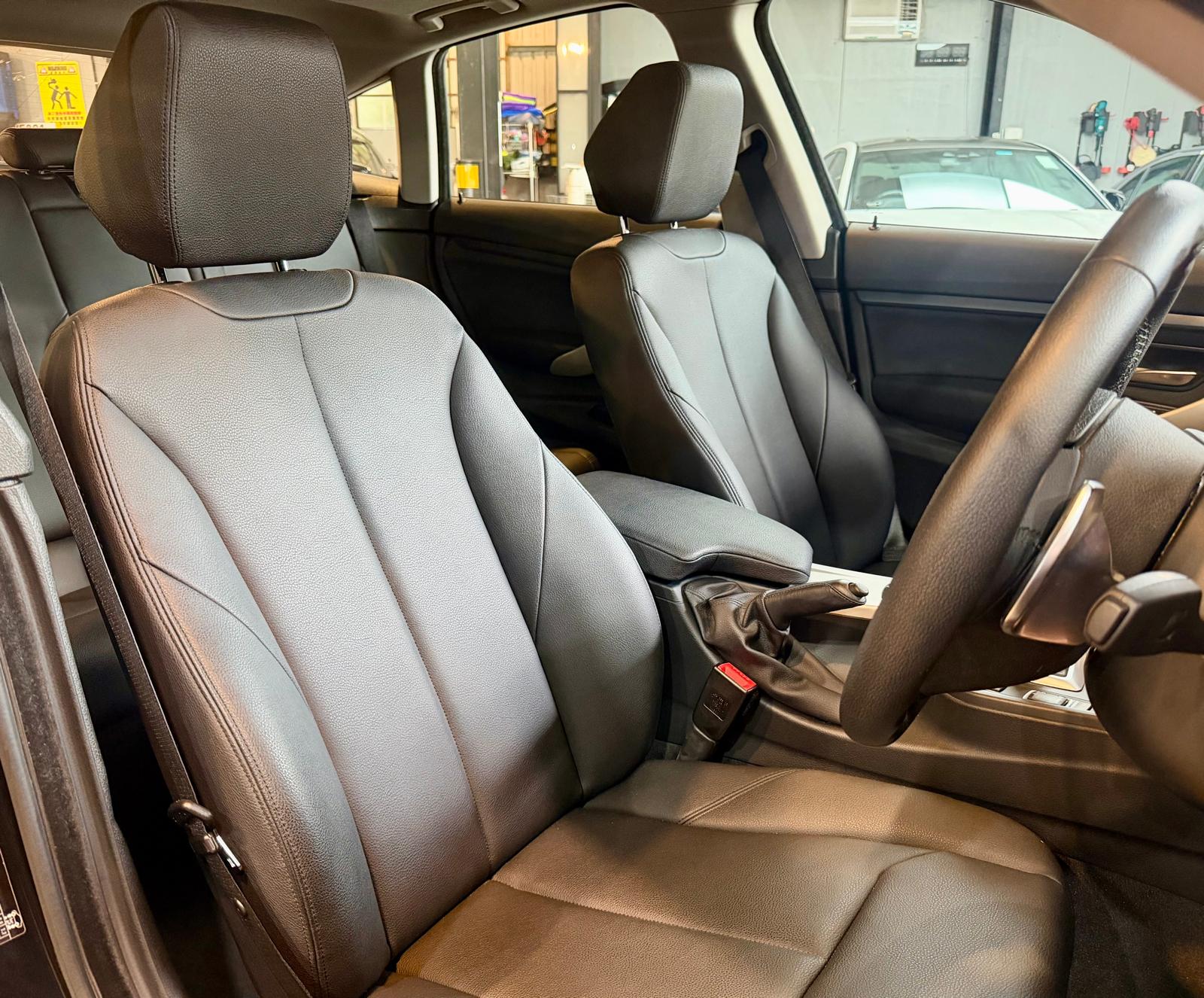 B.M.W. 320i Gran Turismo Executive 2014
