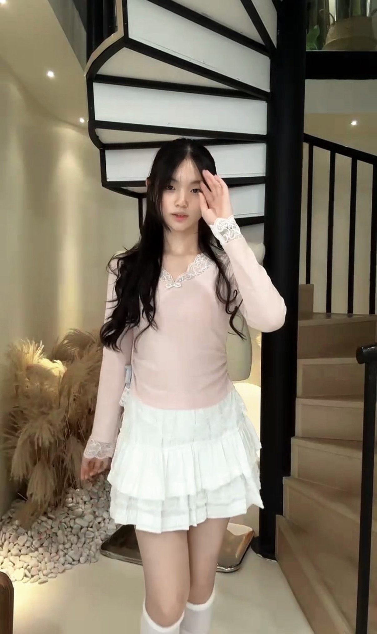 甜美蕾丝针织上衣